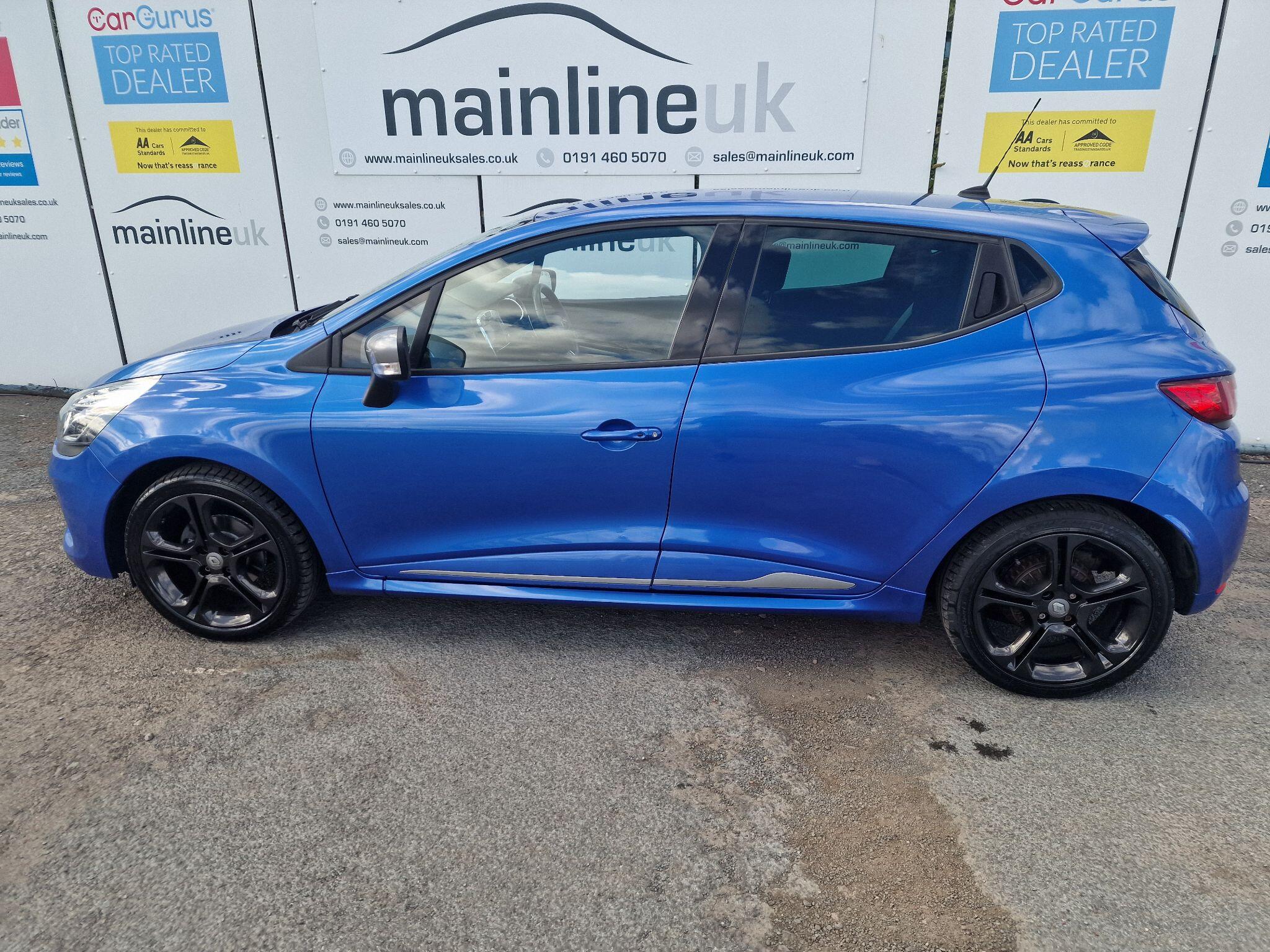 Renault Clio view 22