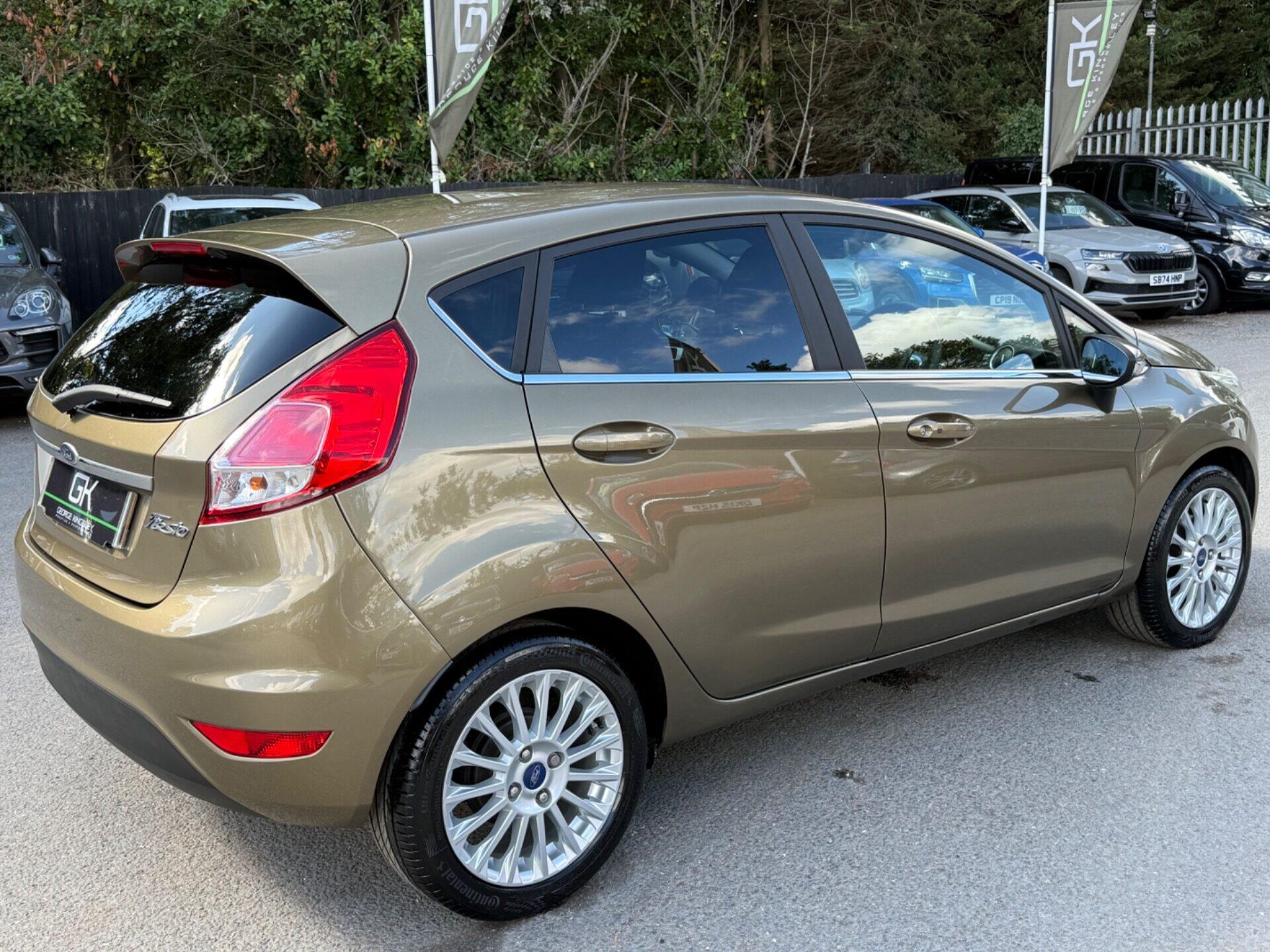 Ford Fiesta view 6