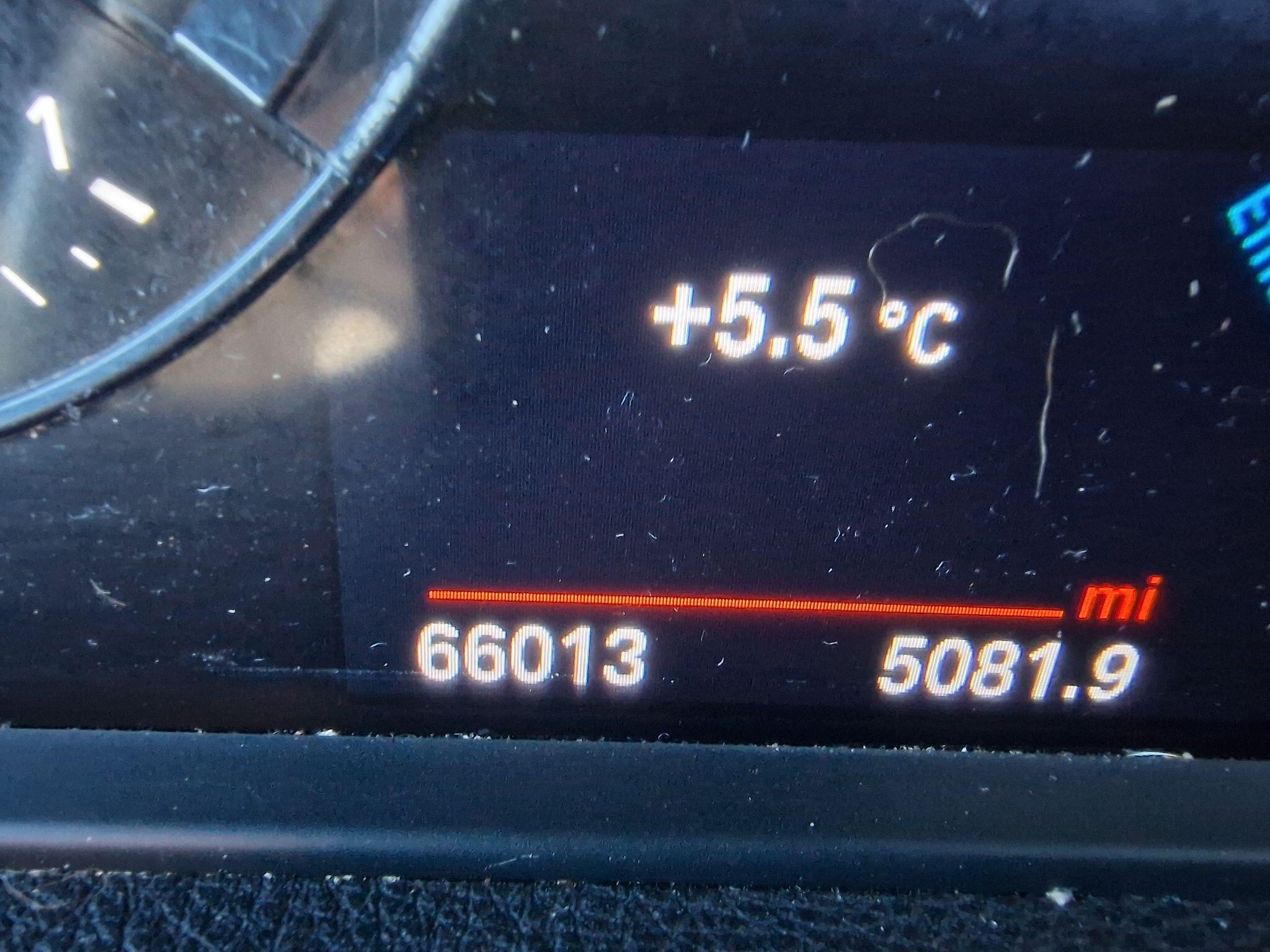 BMW 2 Series view 42