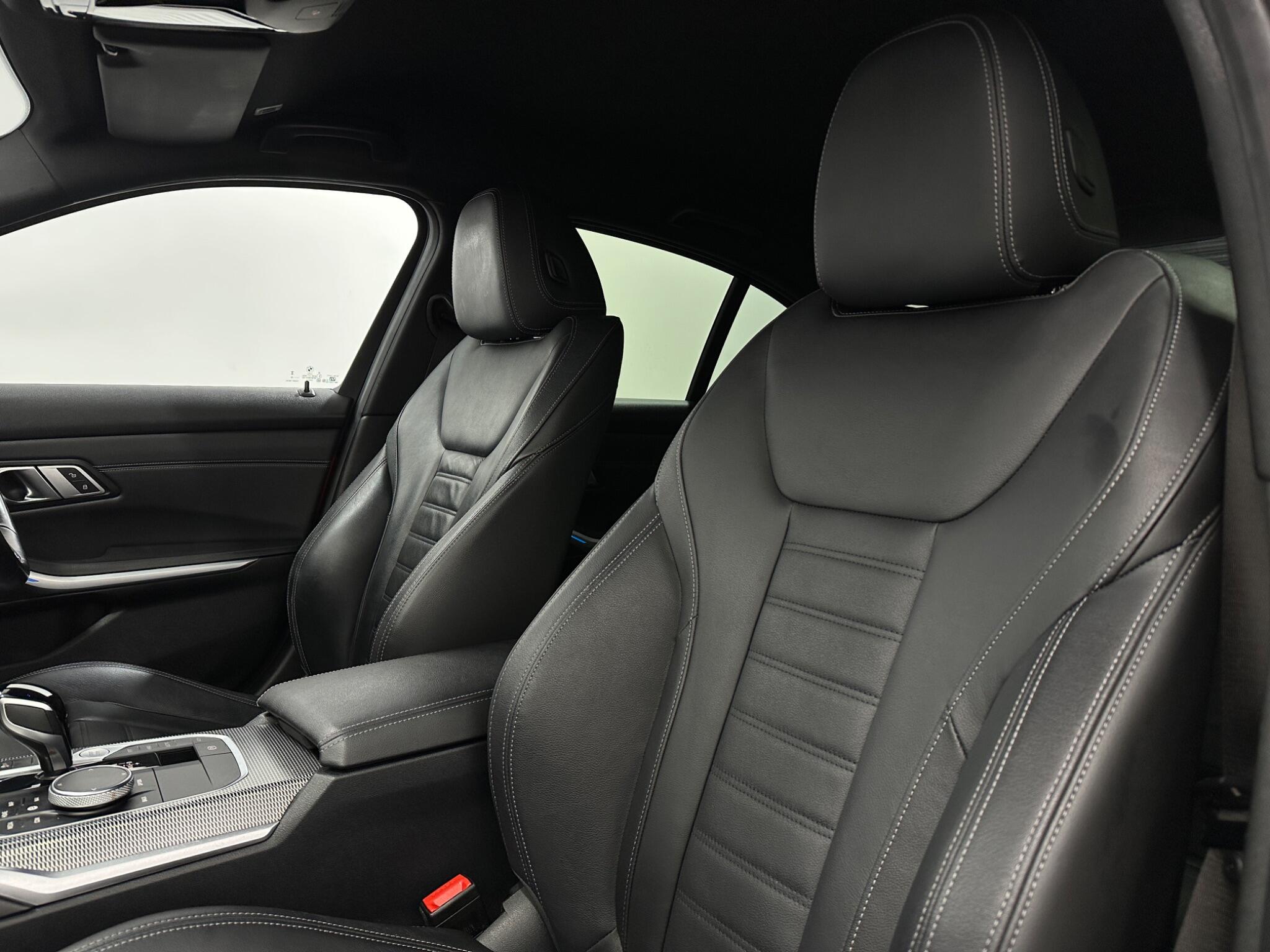 BMW 3 Series view 36
