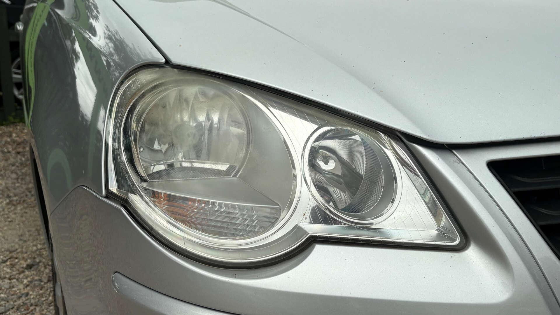 Volkswagen Polo view 30