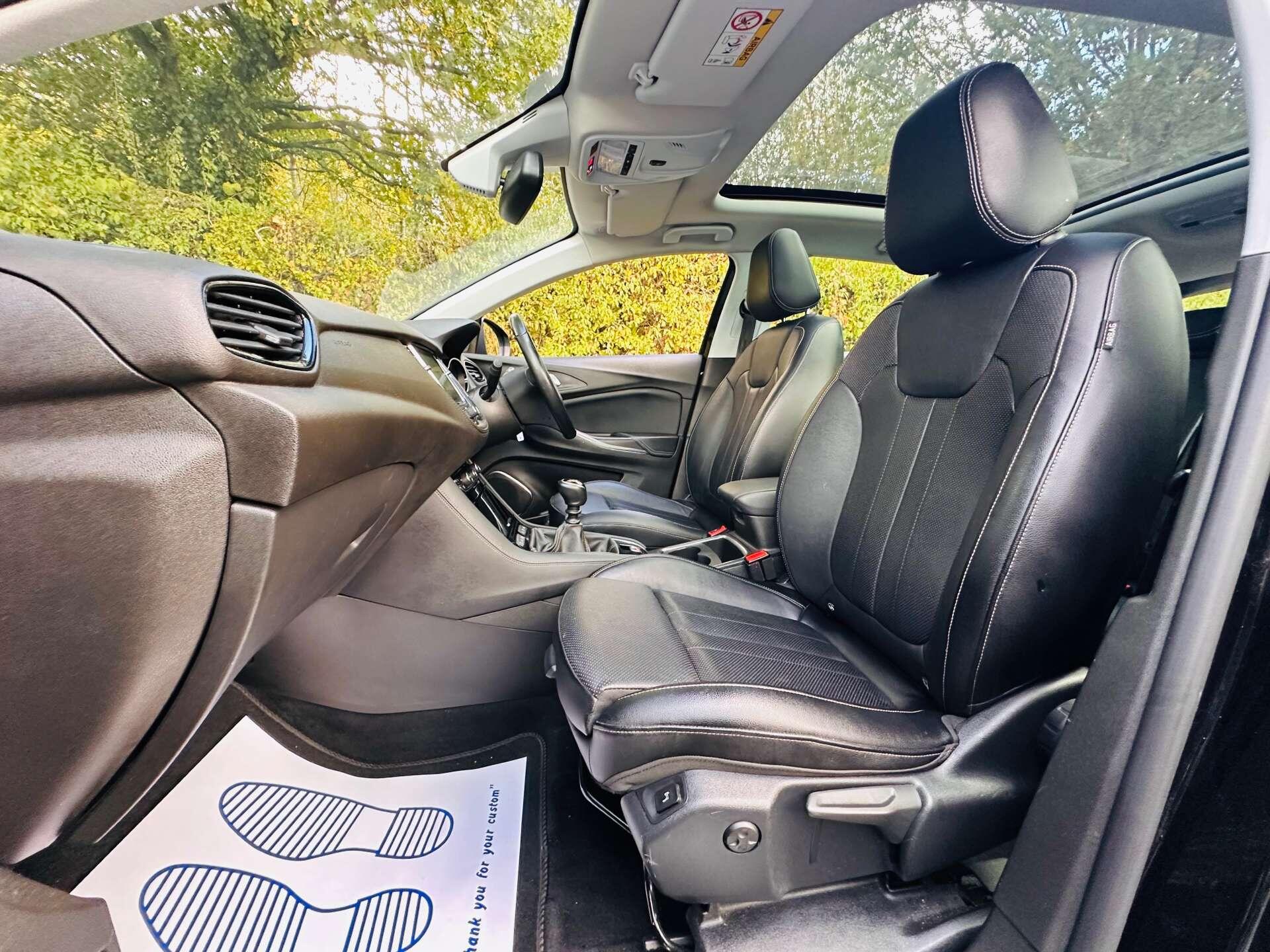 Vauxhall Grandland X view 8
