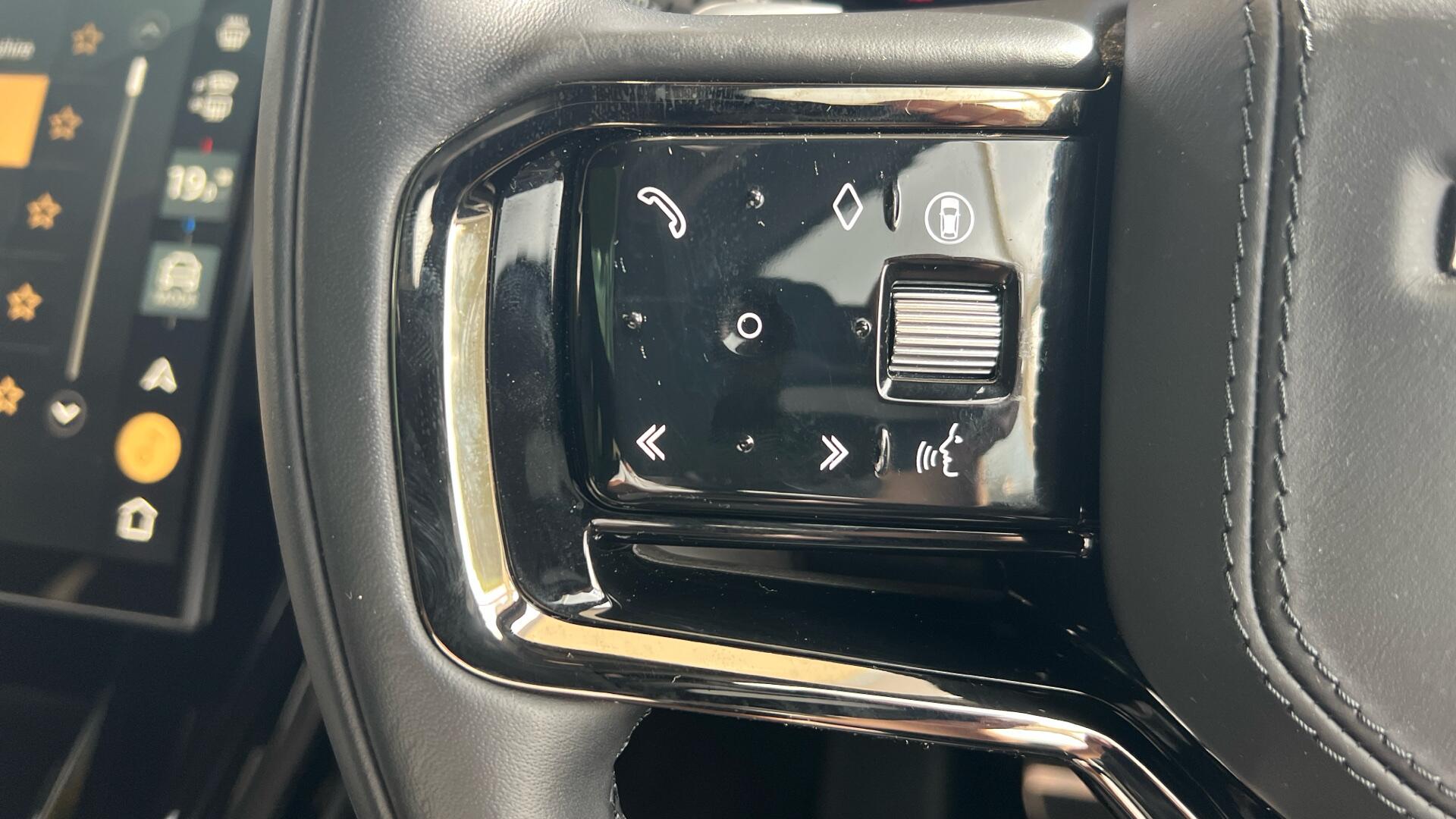 Land Rover Range Rover Sport view 45