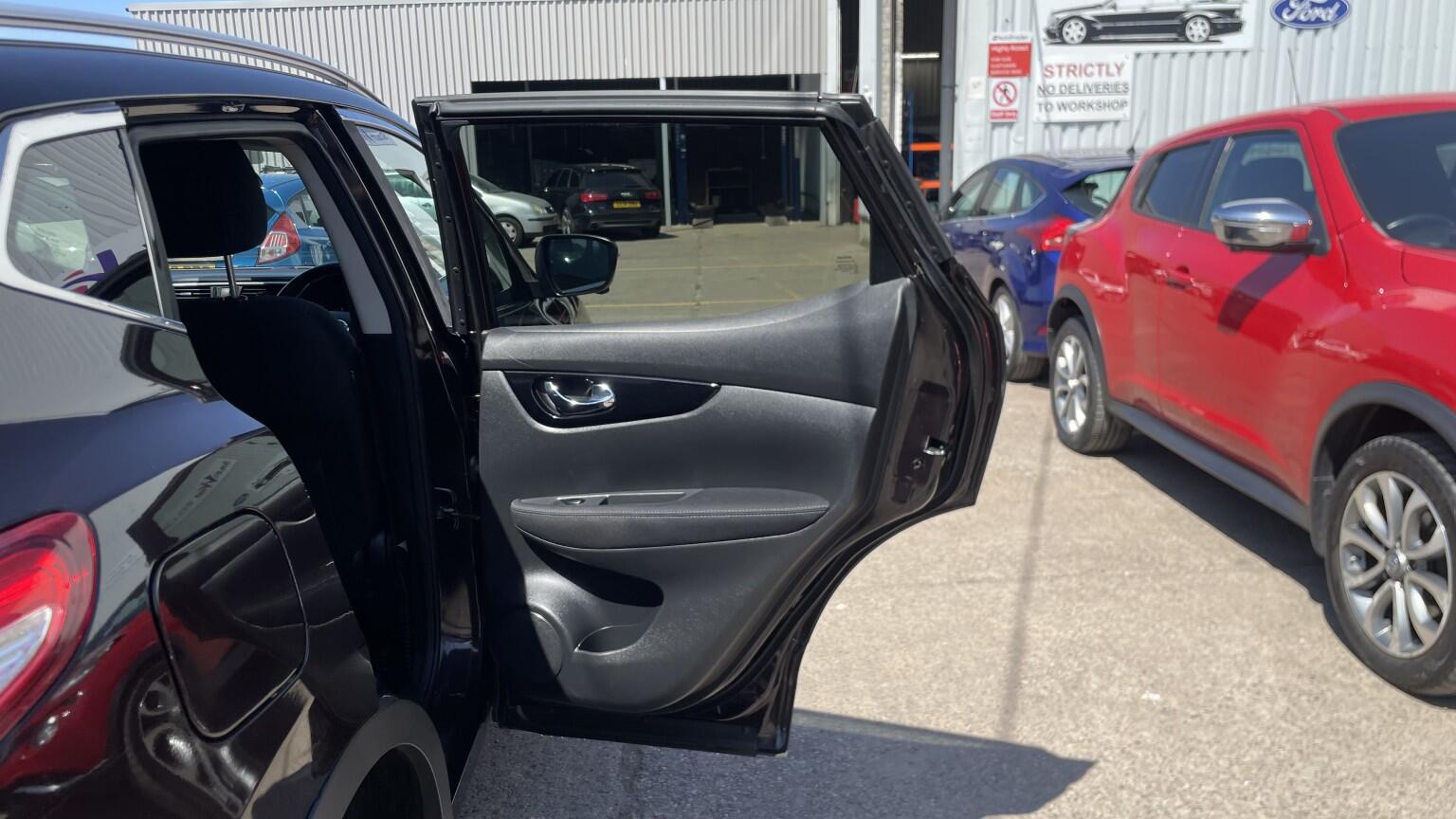 Nissan Qashqai view 21