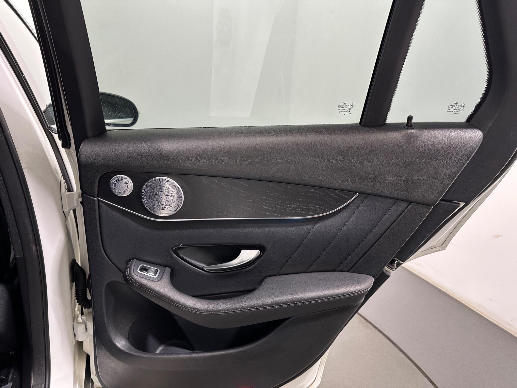 Mercedes-Benz GLC view 43