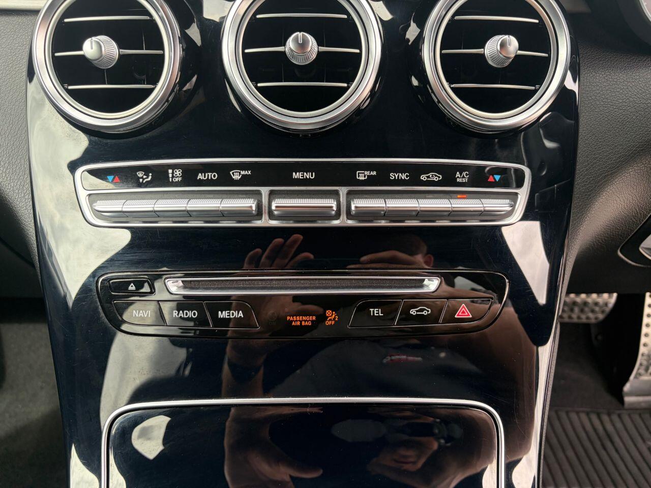 Mercedes-Benz GLC view 29
