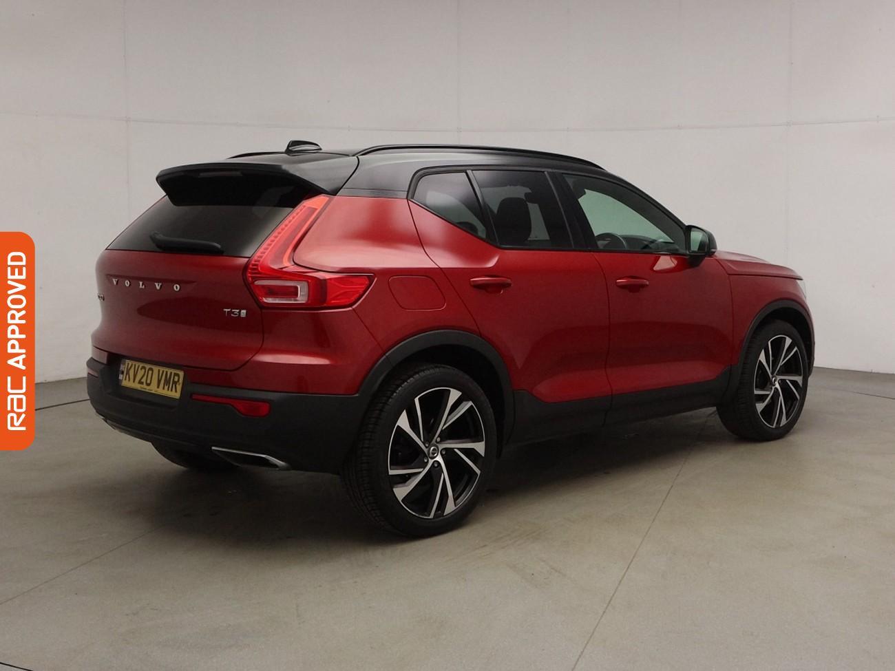 Volvo XC40 view 32