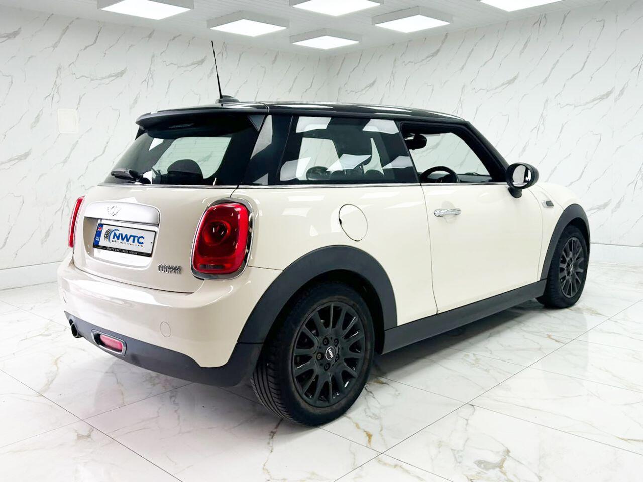 Mini Hatch view 9