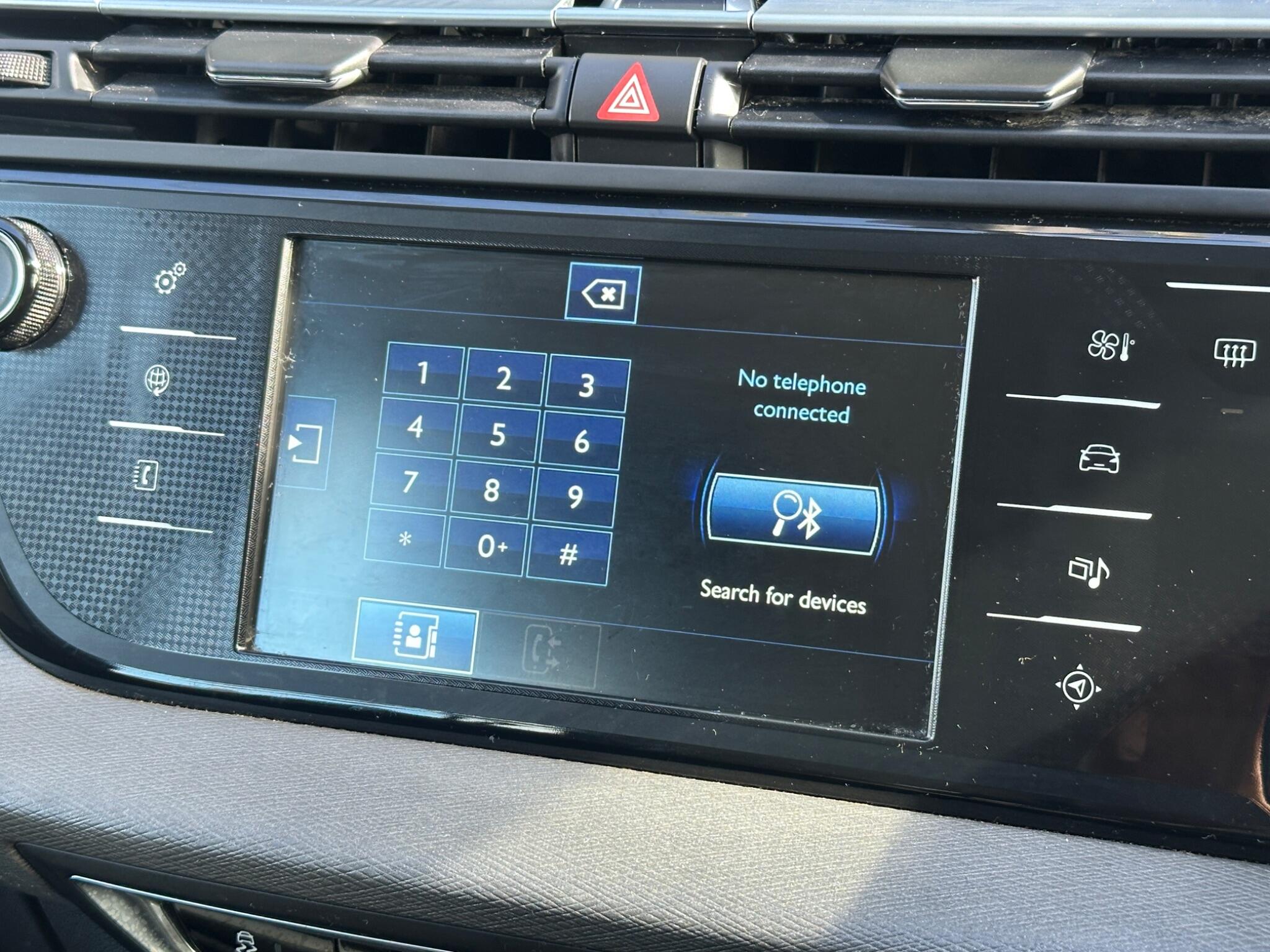 Citroen Grand C4 Picasso view 35