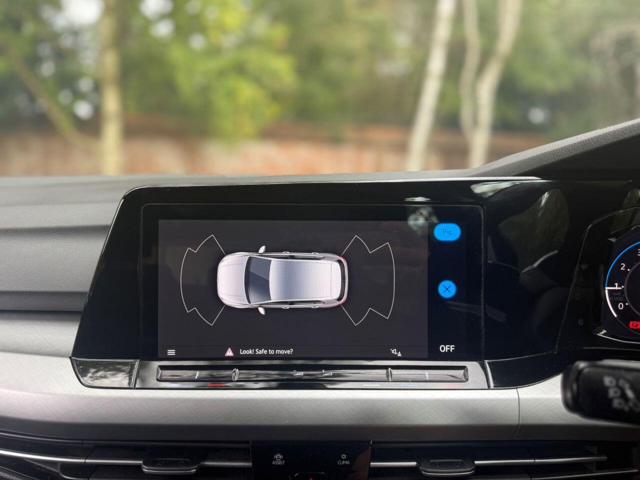 Volkswagen Golf view 24
