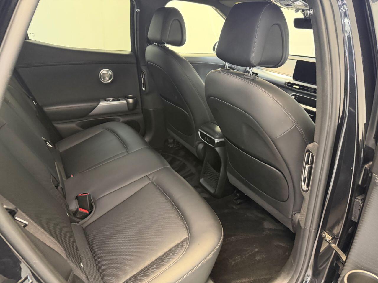 Genesis GV60 view 40