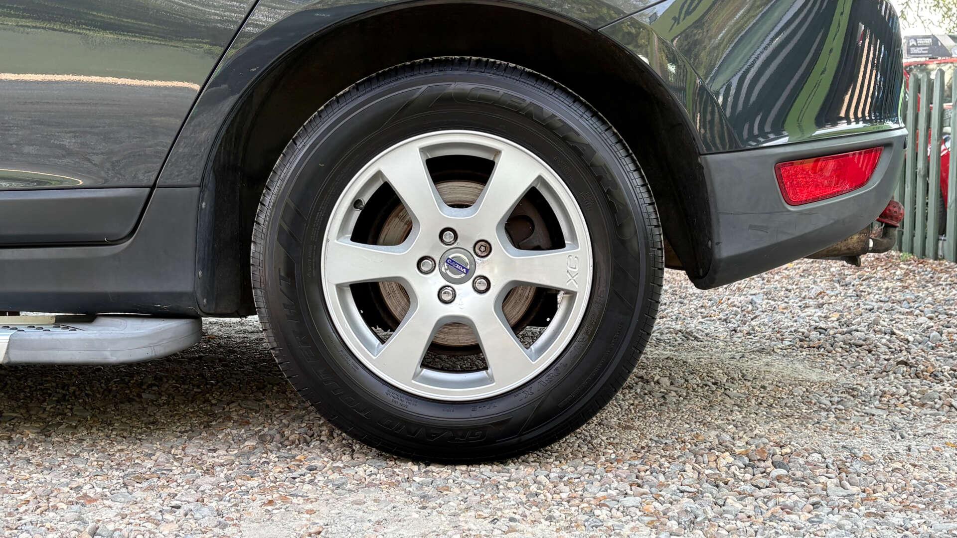 Volvo XC60 view 34