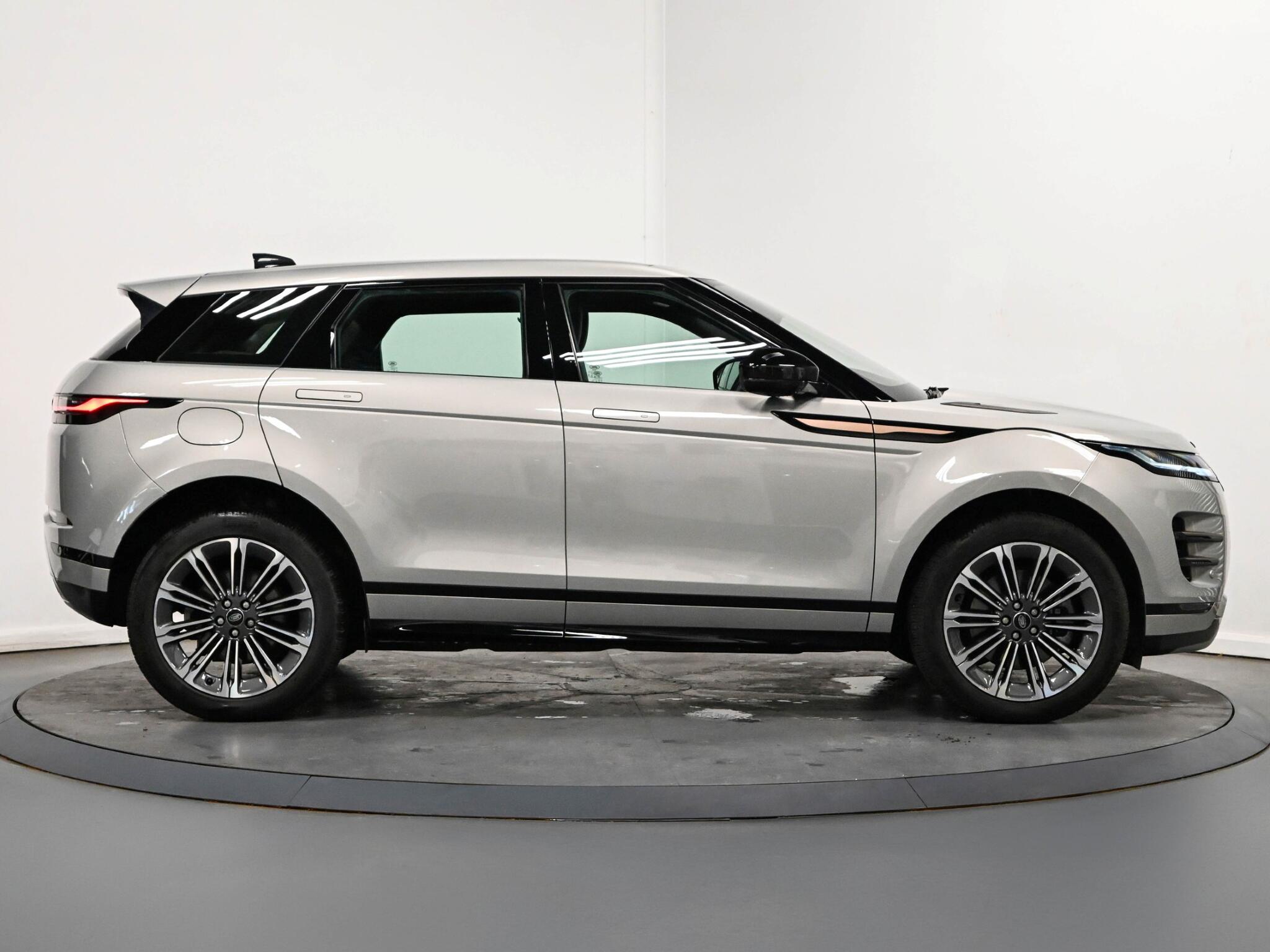 Land Rover Range Rover Evoque view 27