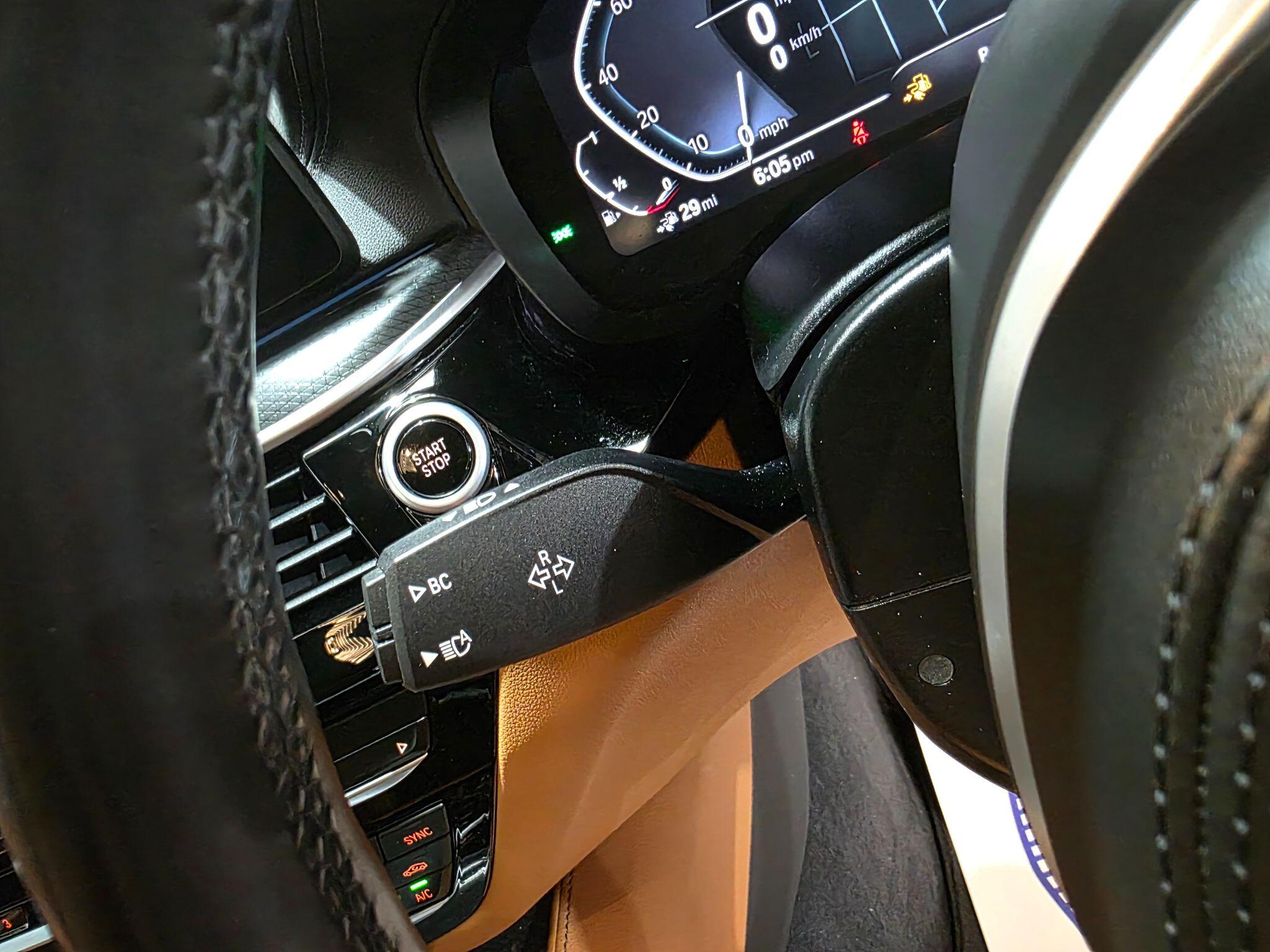 BMW 5 Series view 27