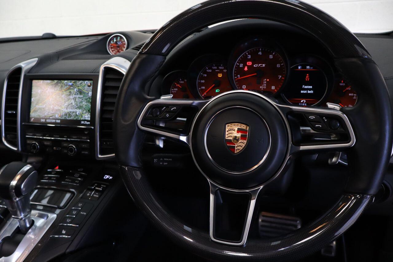 Porsche Cayenne view 20