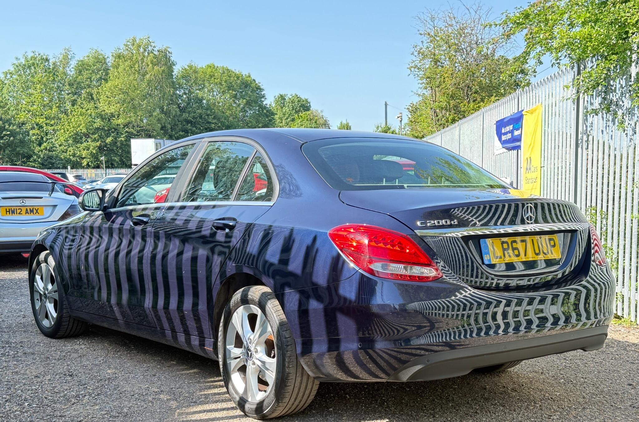 2017 Mercedes-Benz C Class image 3