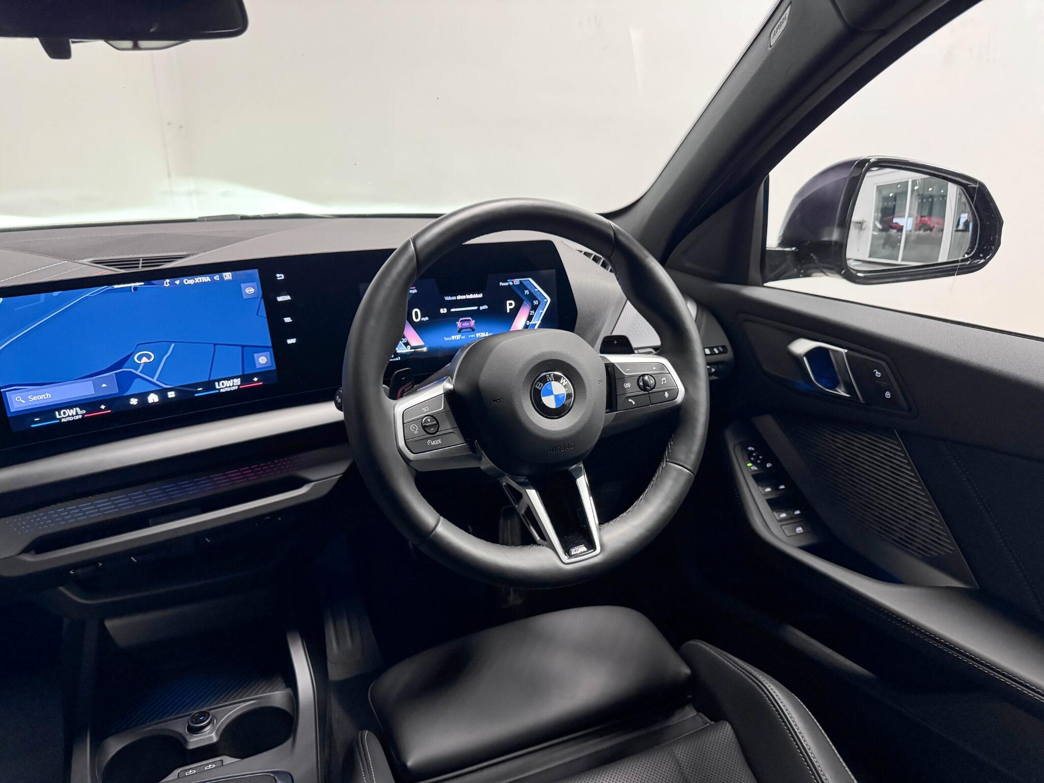 BMW 1 Series view 26