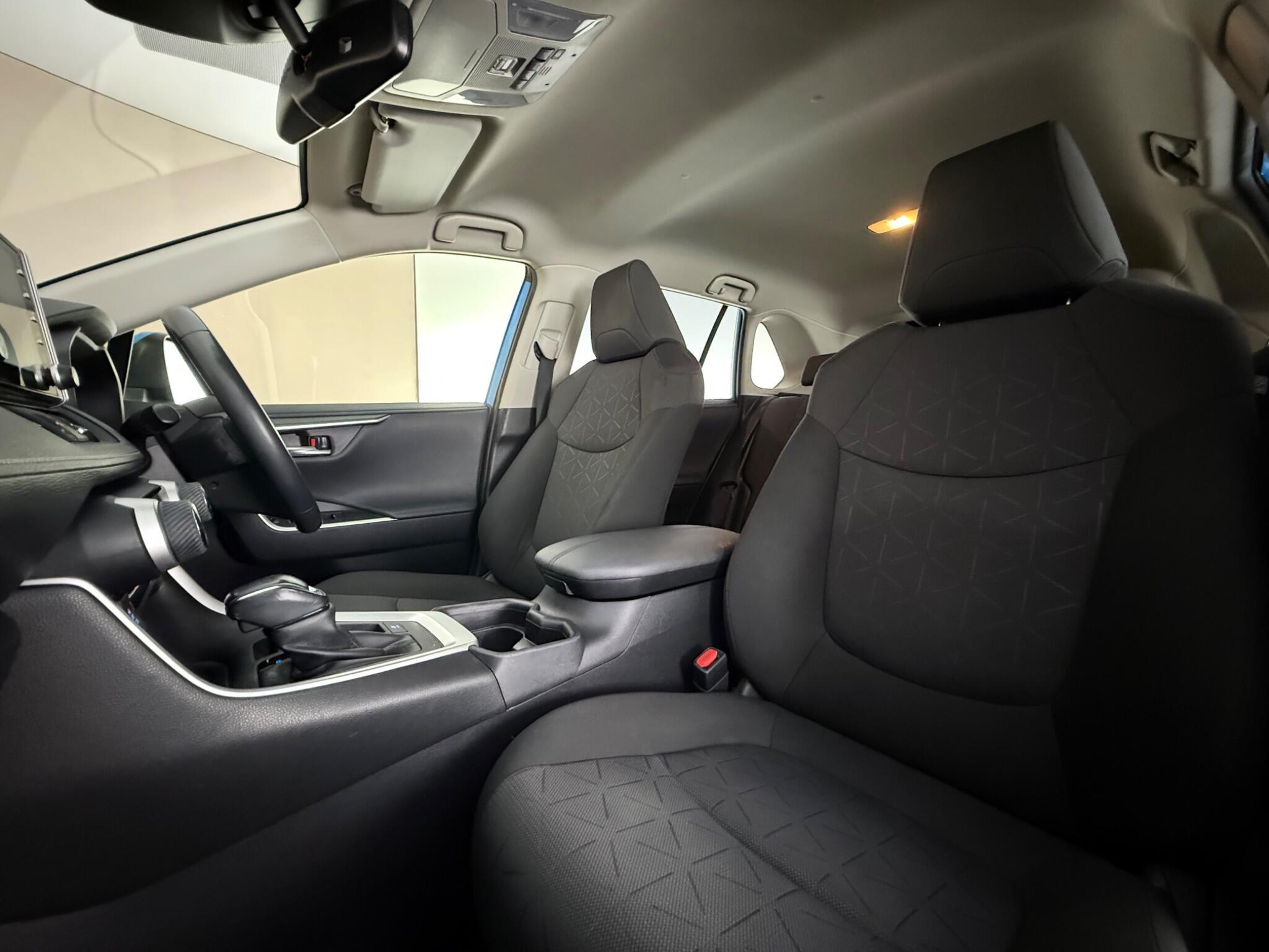Toyota Rav4 view 30