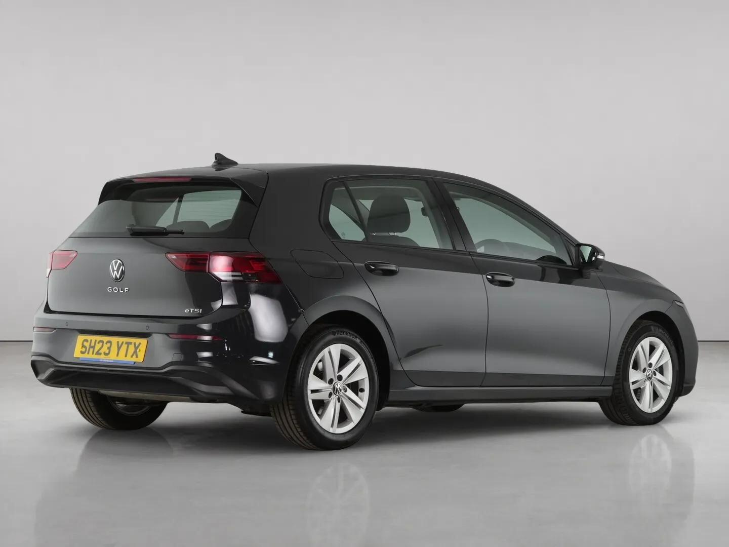 Volkswagen Golf view 10