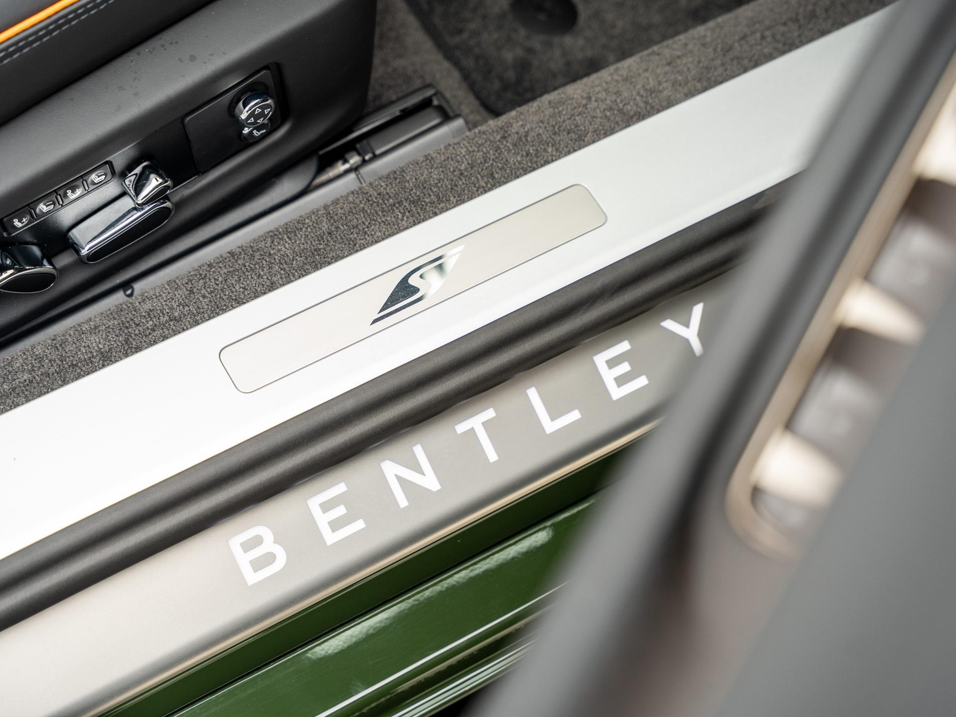 Bentley Continental view 35
