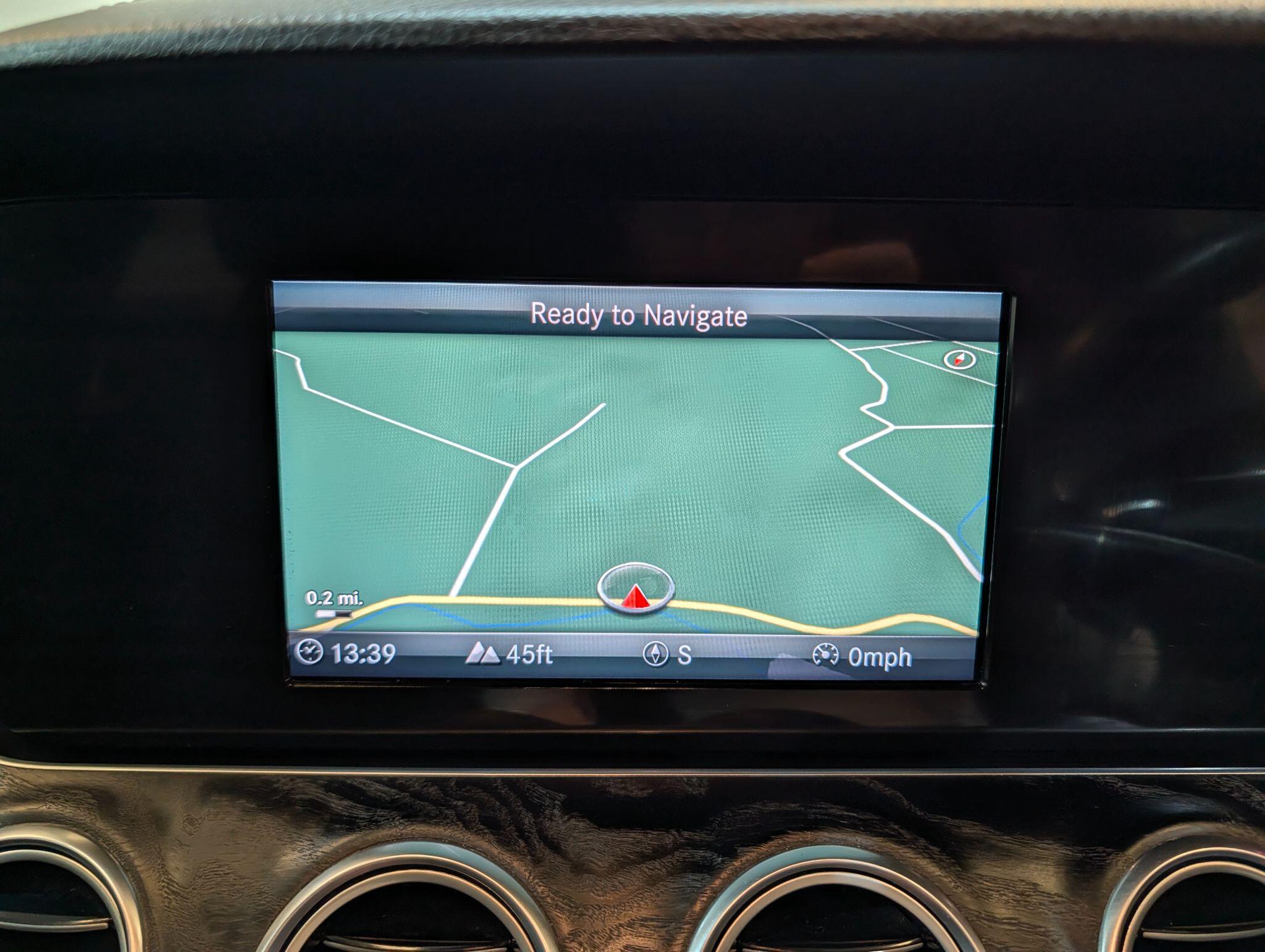 Mercedes-Benz E-Class view 53