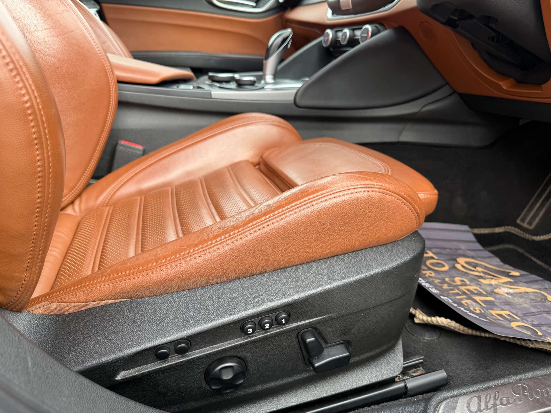 Alfa Romeo Giulia view 40