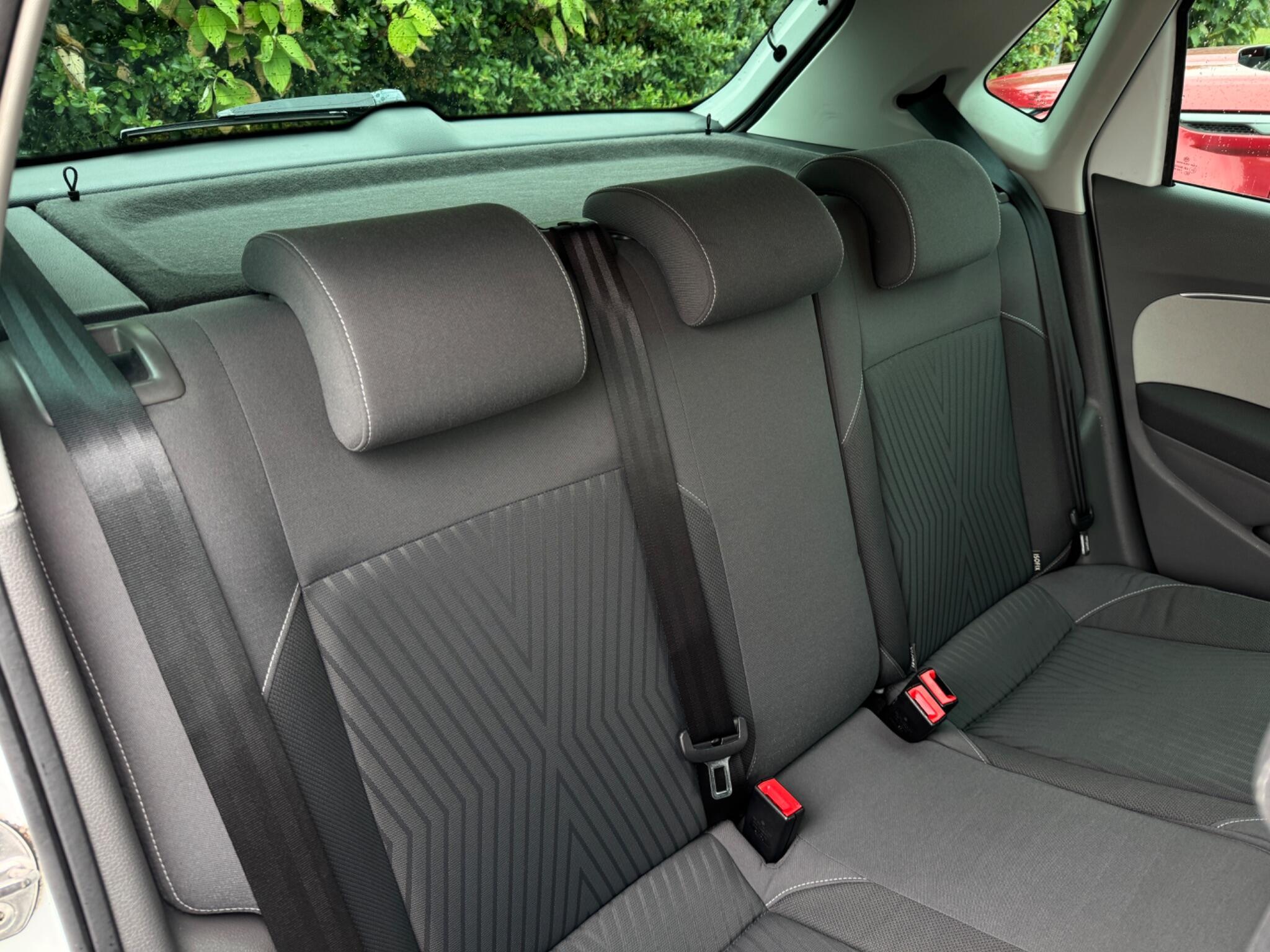 Volkswagen Polo view 29