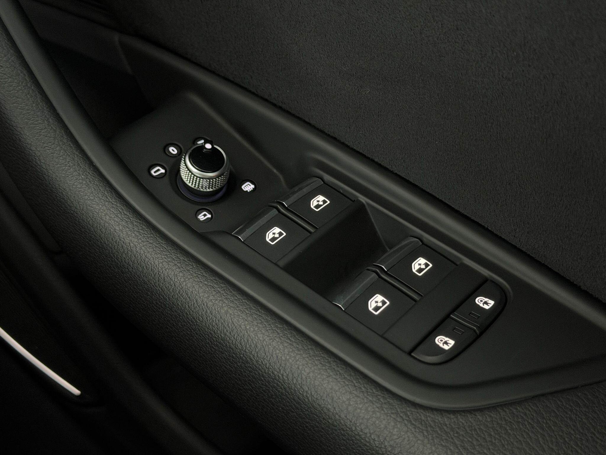 Audi A4 view 19