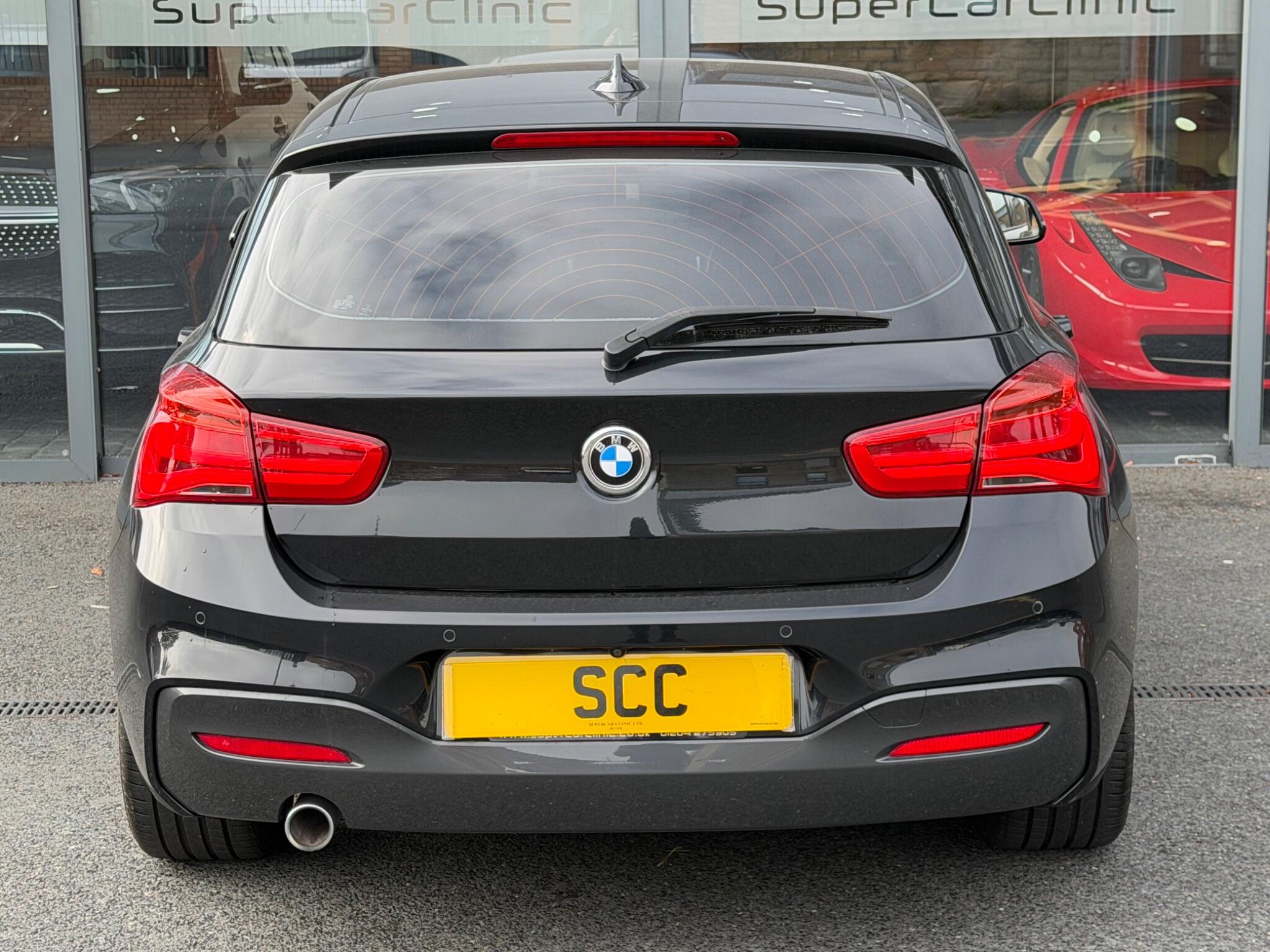 BMW 1 Series view 11
