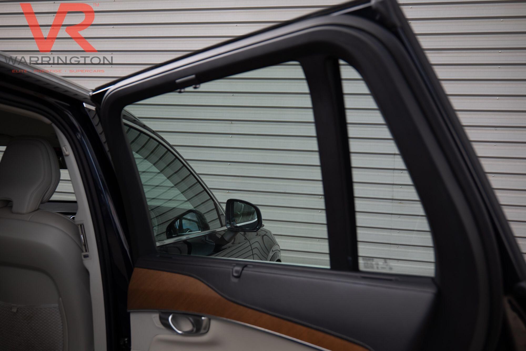 Volvo XC90 view 31
