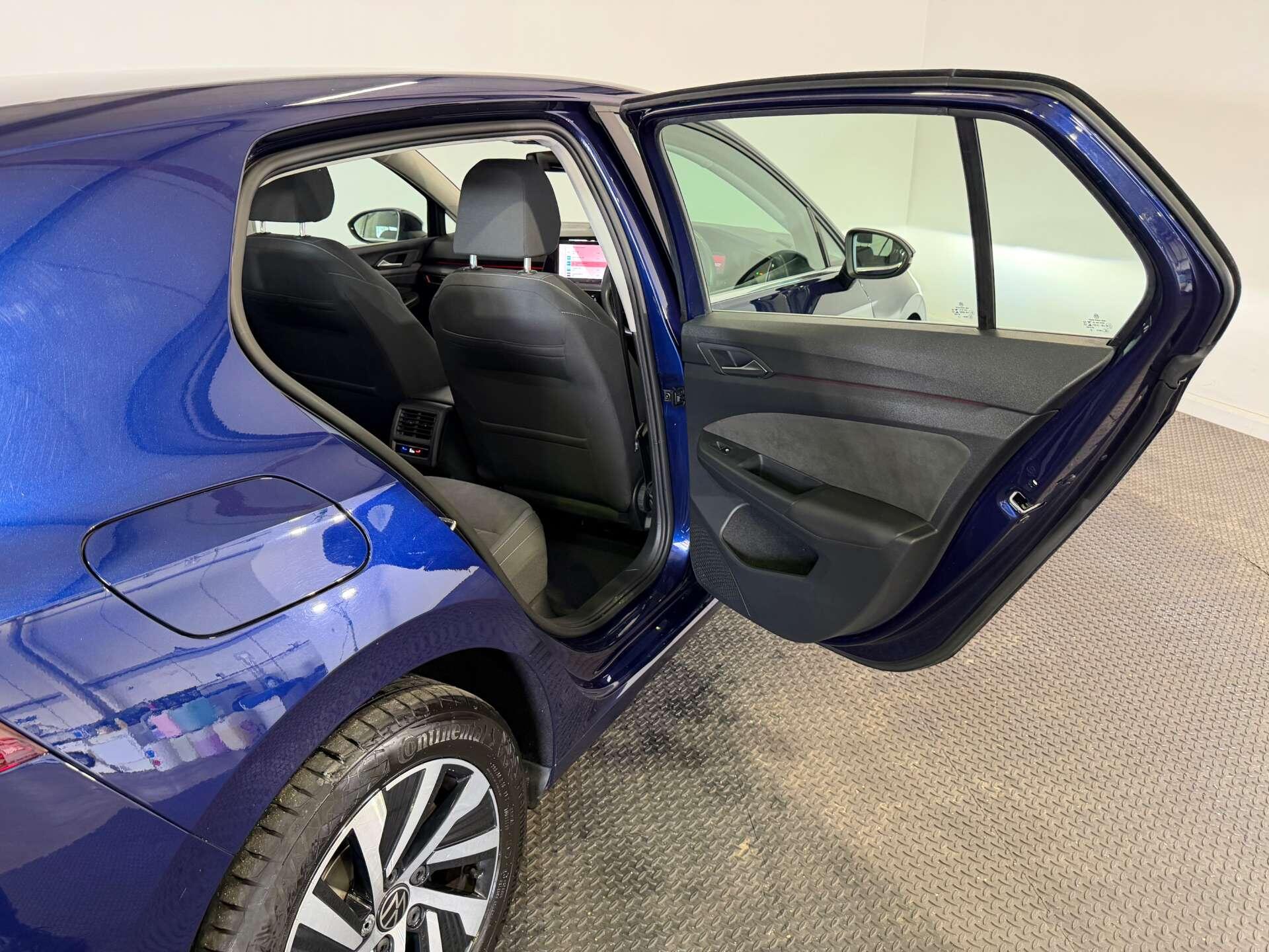 Volkswagen Golf view 54