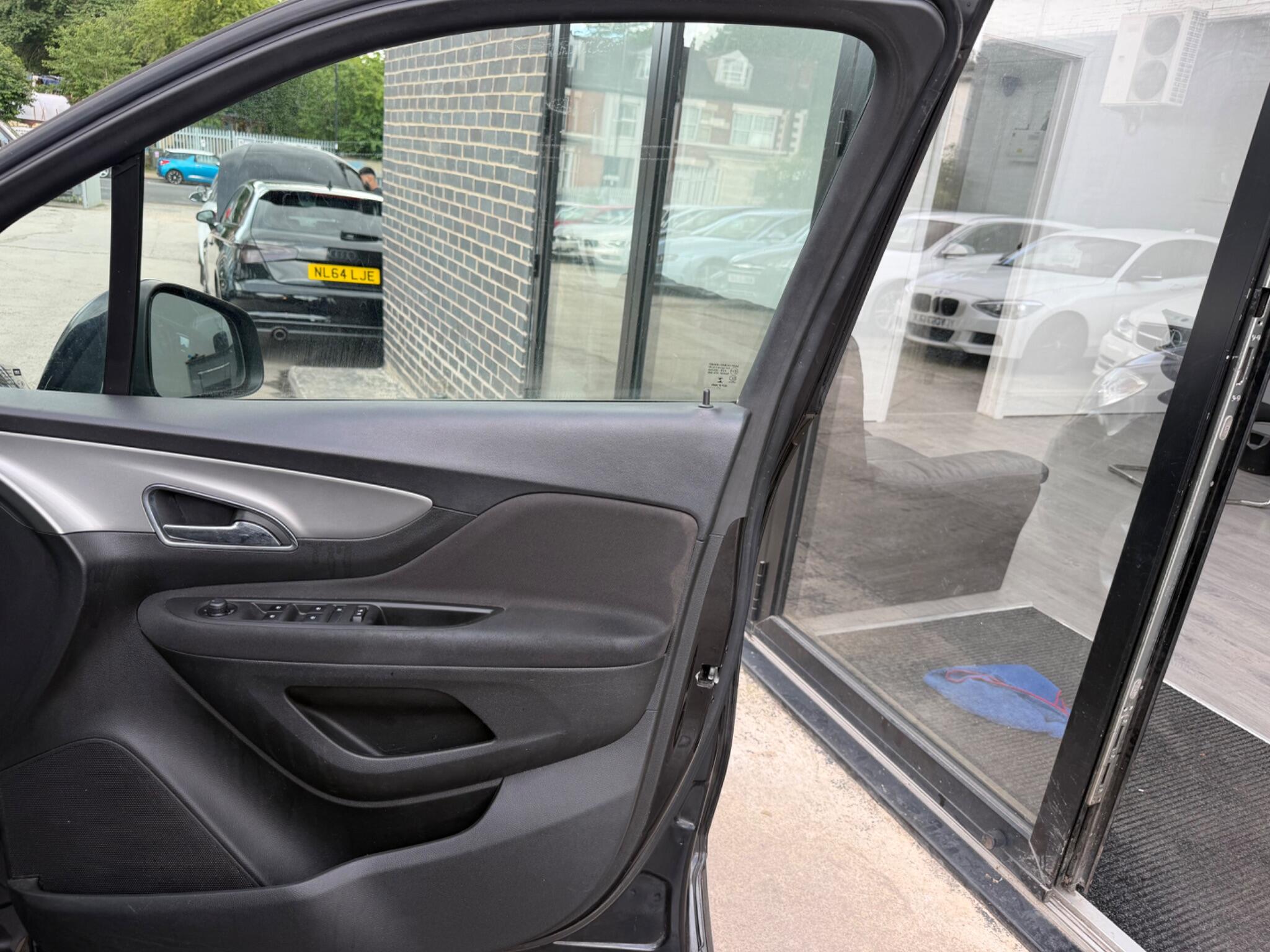 Vauxhall Mokka view 9