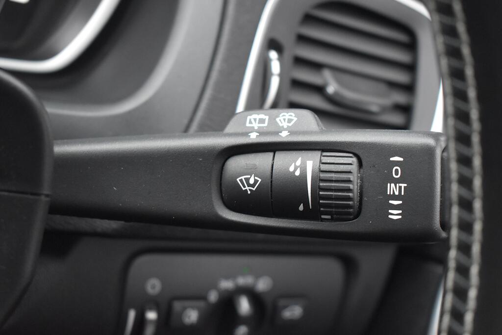 Volvo V40 view 57