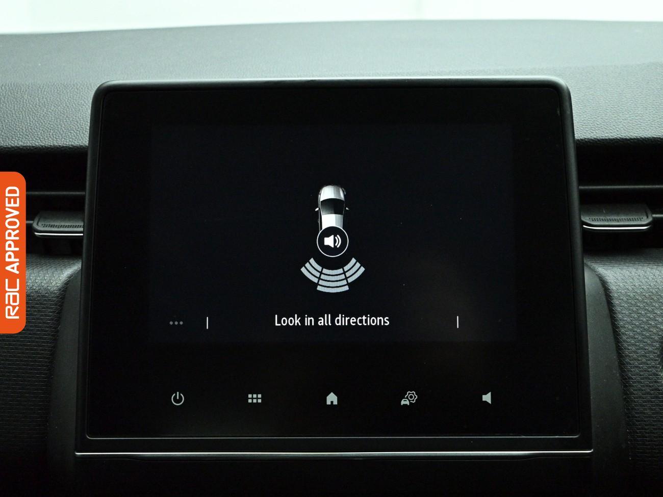 Renault Clio view 15