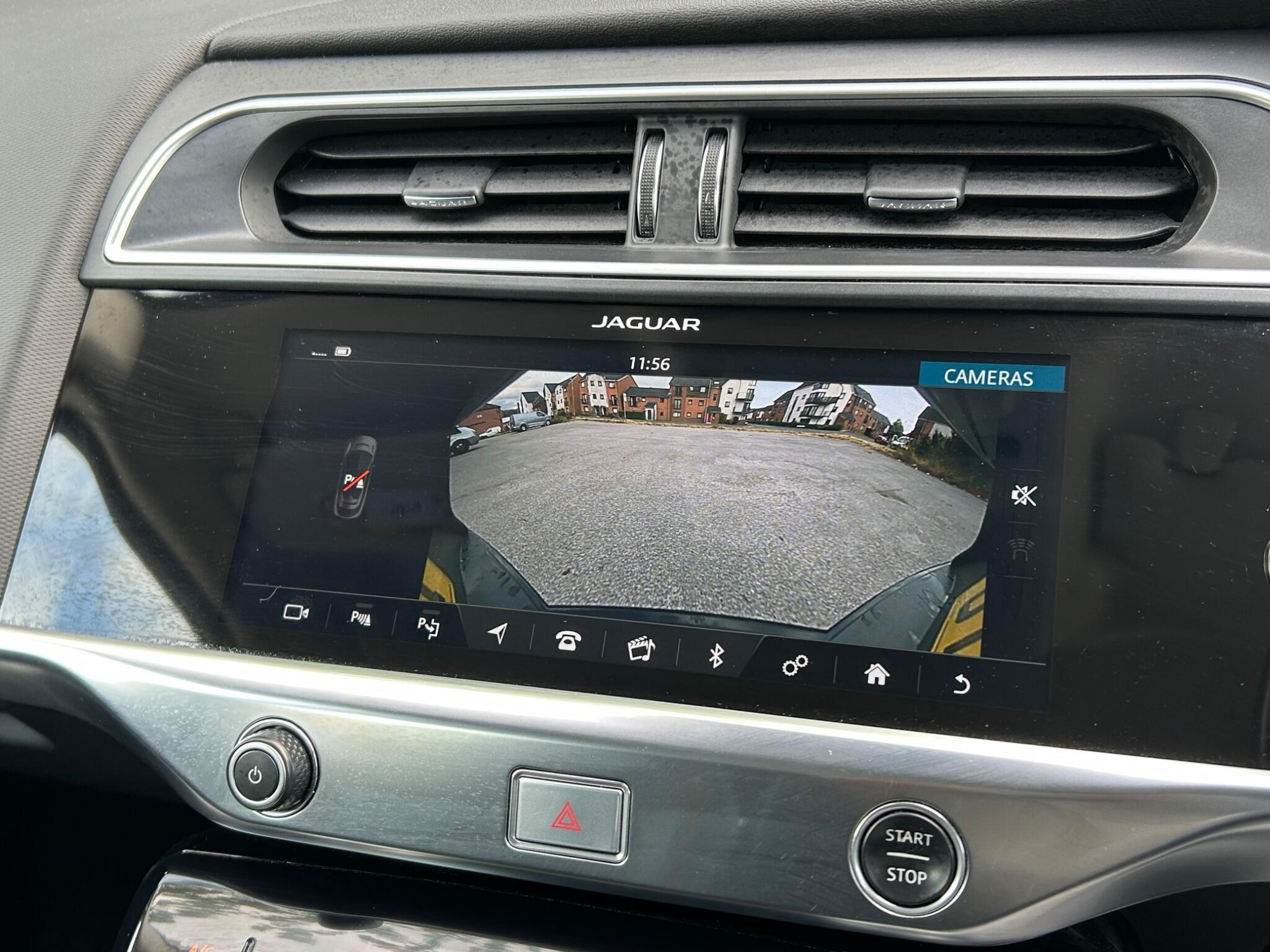 Jaguar I-Pace view 40