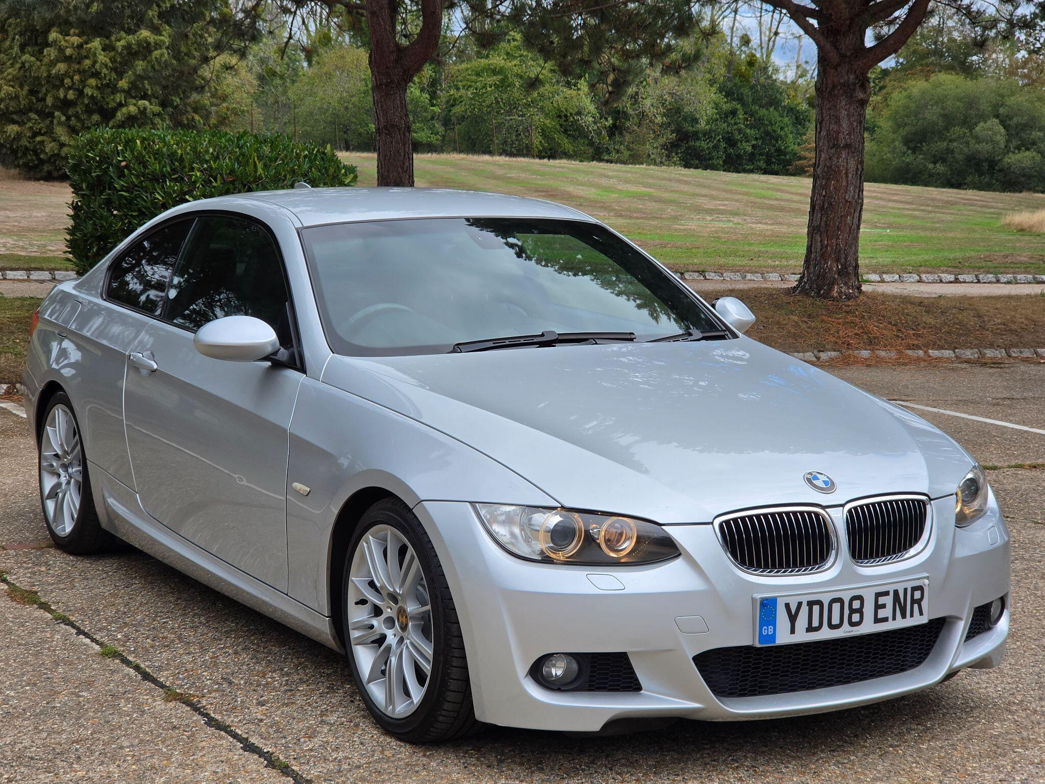 BMW 3 Series view 4