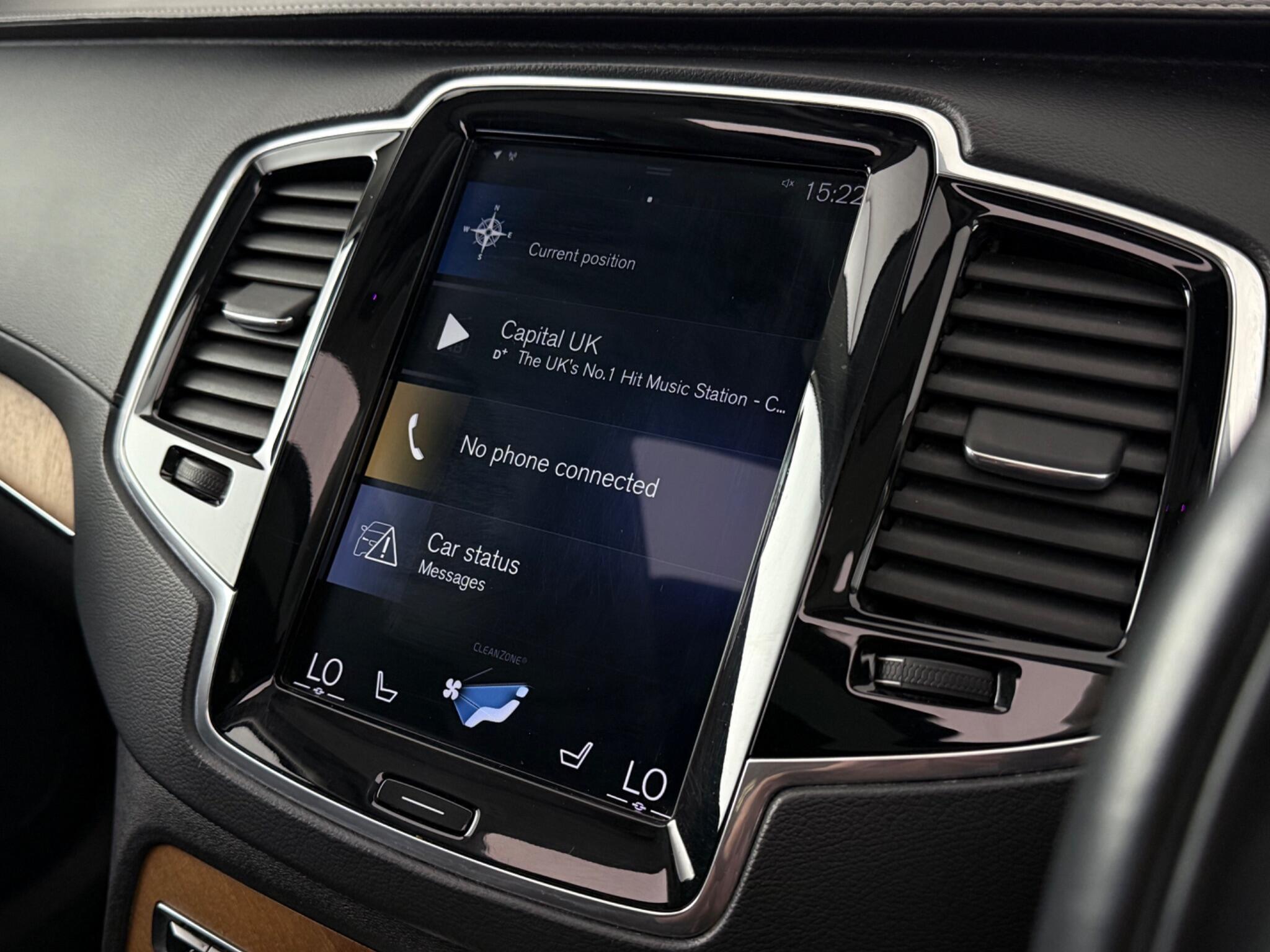 Volvo XC90 view 25