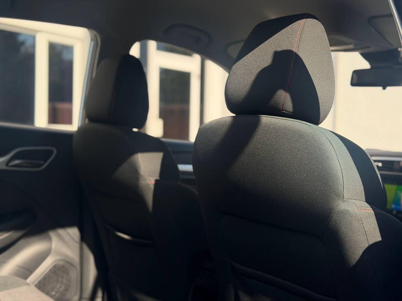 MG ZS view 14