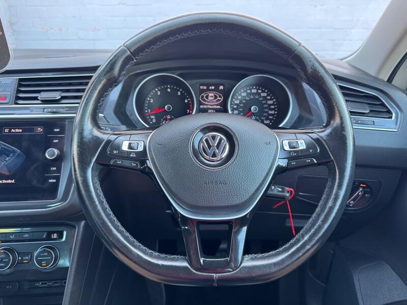 Volkswagen Tiguan view 34