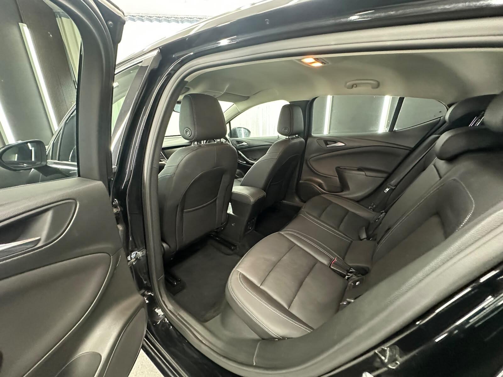 Vauxhall Astra view 27