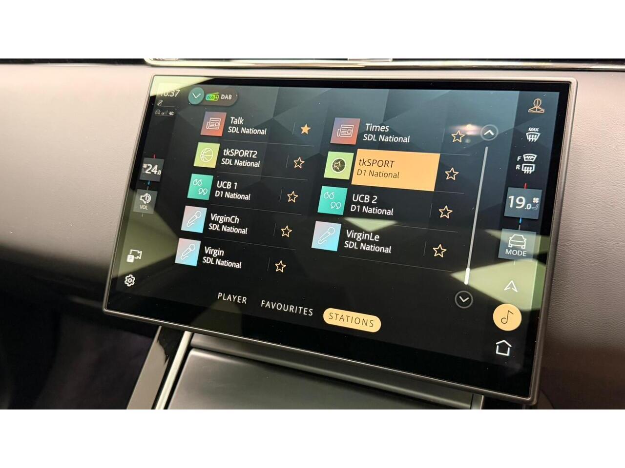 Land Rover Range Rover Evoque view 23