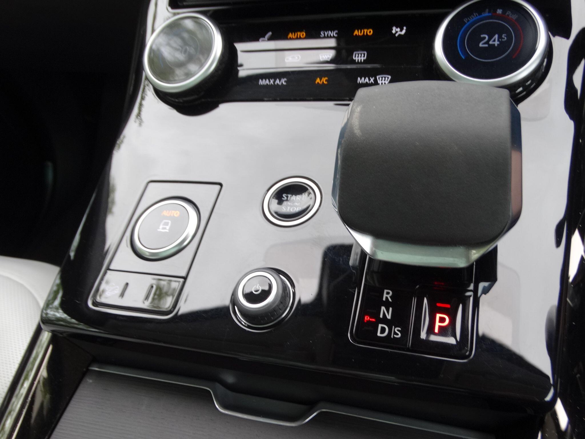 Land Rover Range Rover Sport view 31