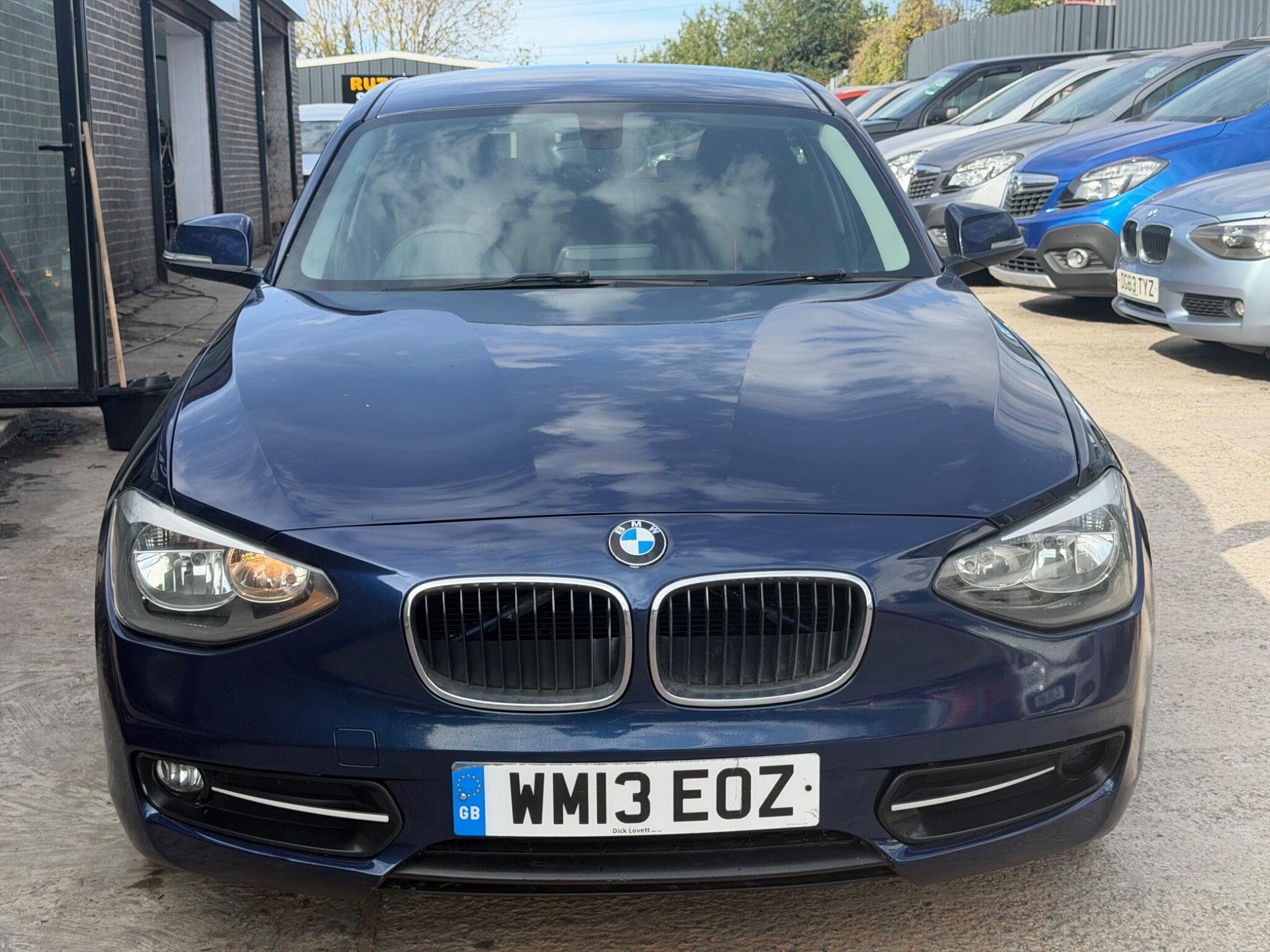 BMW 1 Series view 2