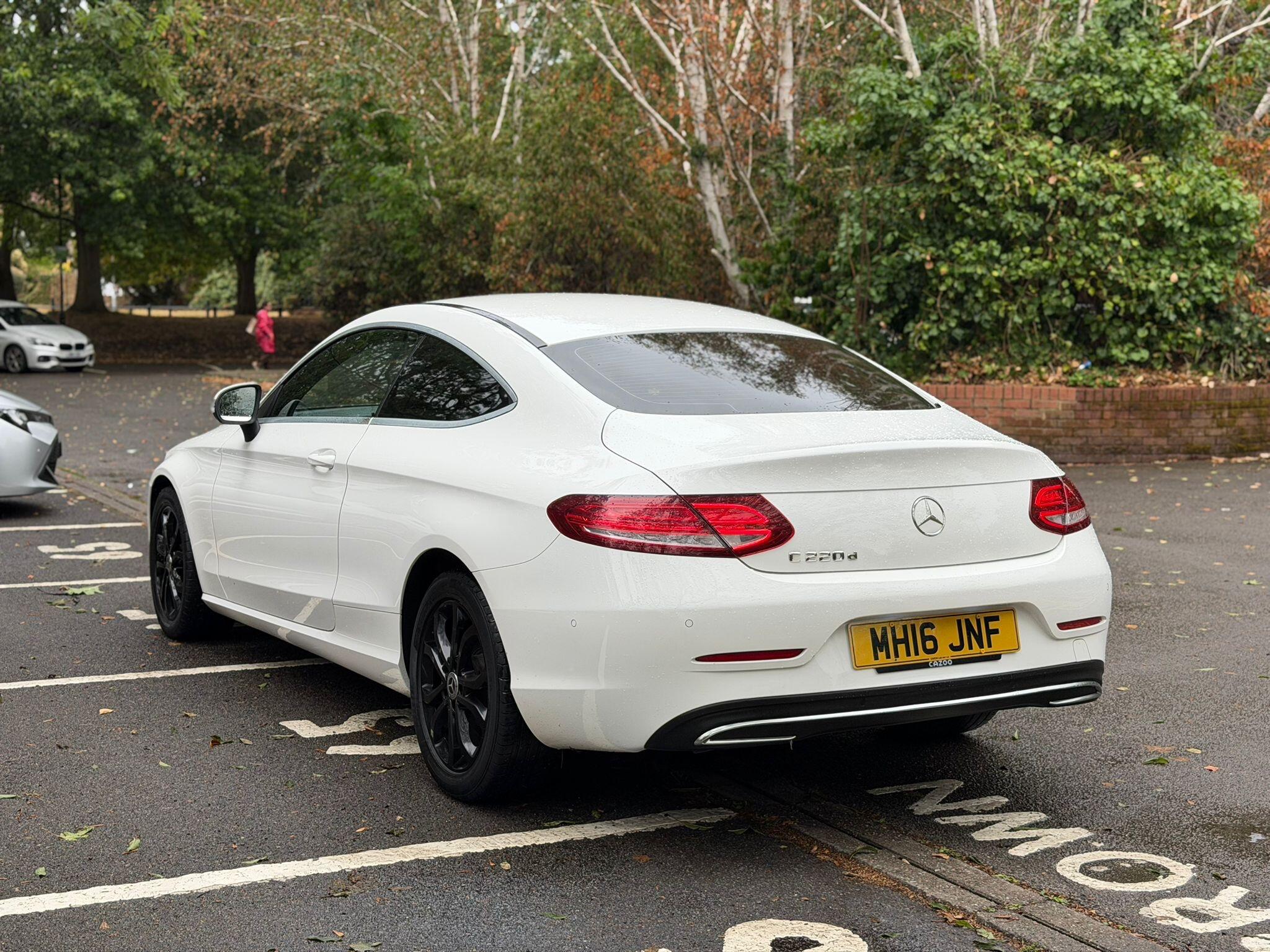 Mercedes-Benz C-Class view 5