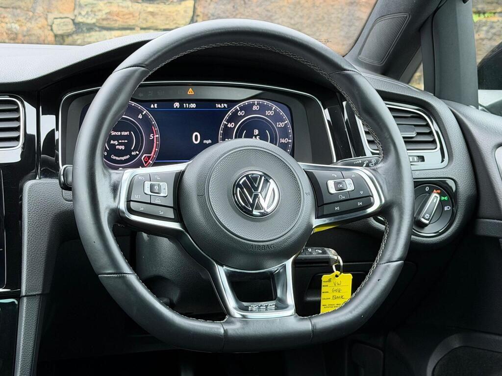 Volkswagen Golf view 23
