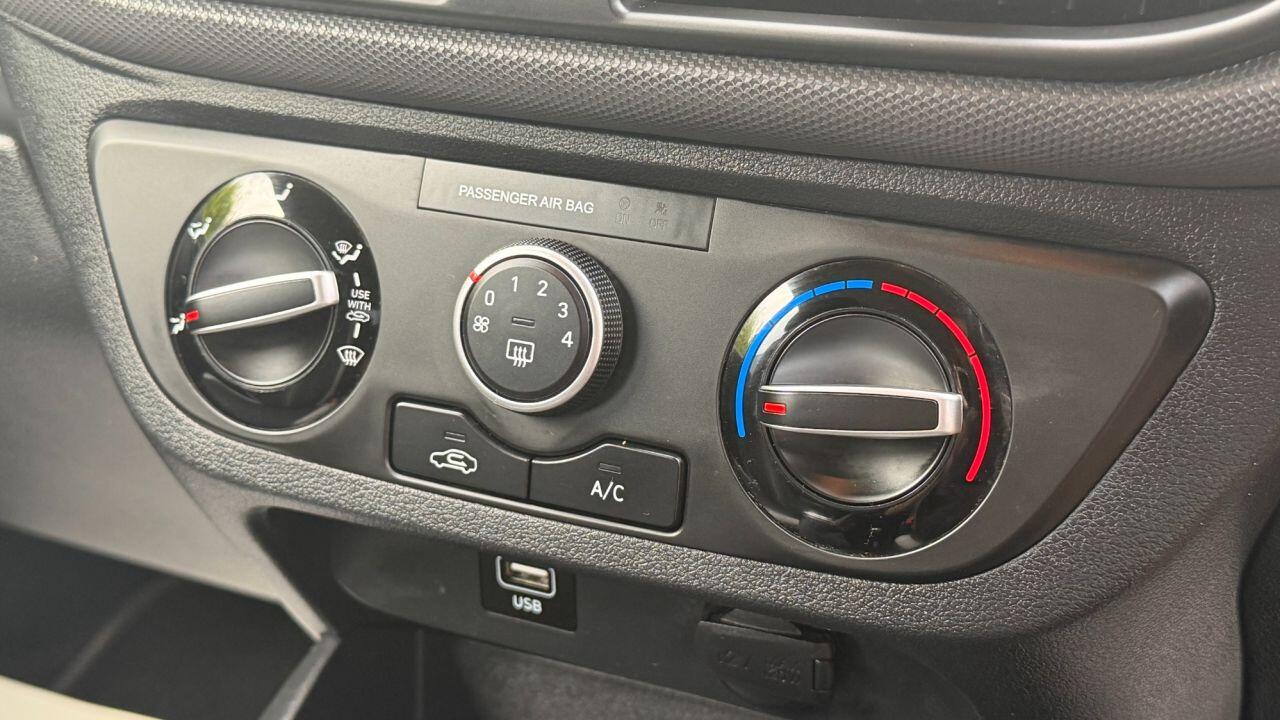 Hyundai i10 view 22
