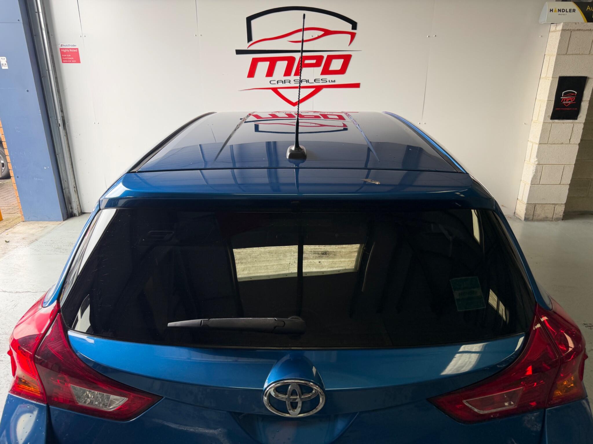 Toyota Auris view 45