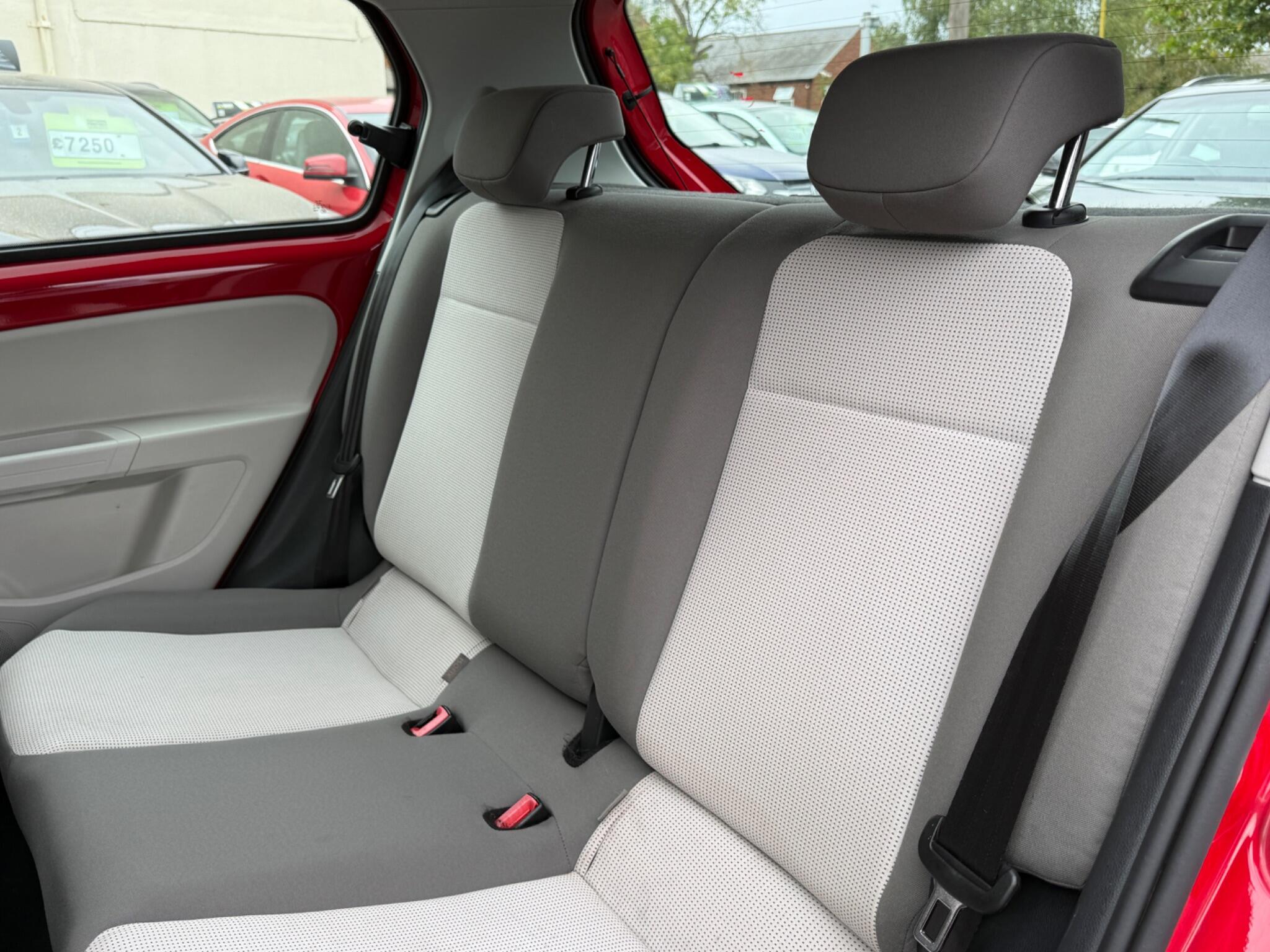 Volkswagen up! - Image 51