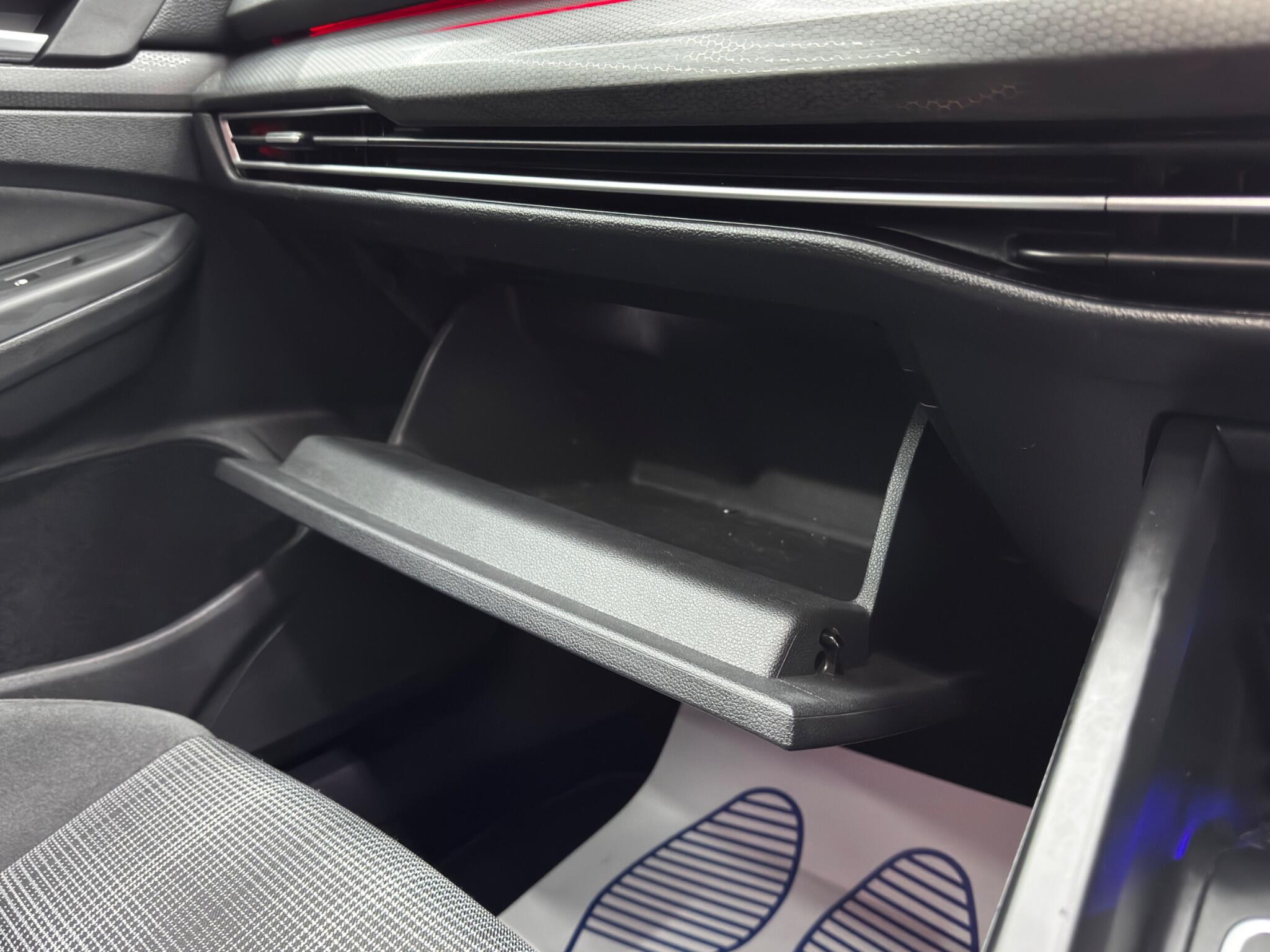 Volkswagen Golf view 38