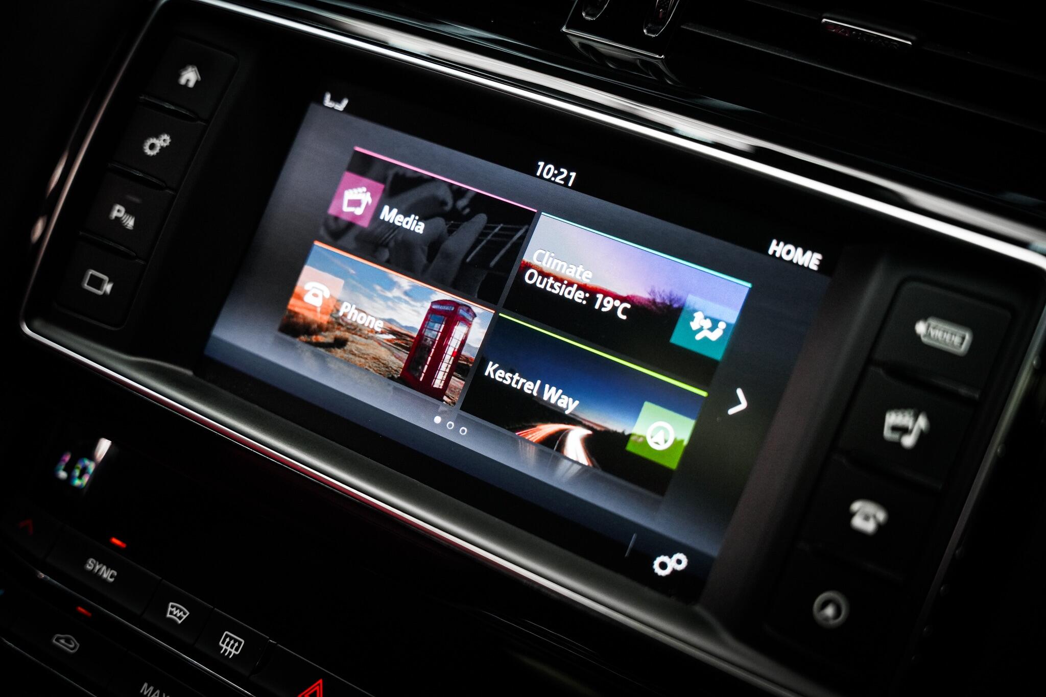 Jaguar F-Pace view 7